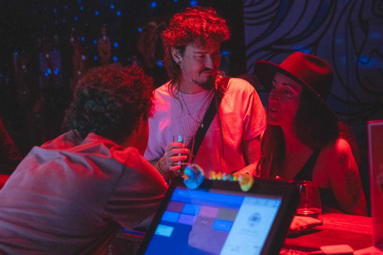 2604 MenAtWork_HairyMarys_3697_Web.jpg