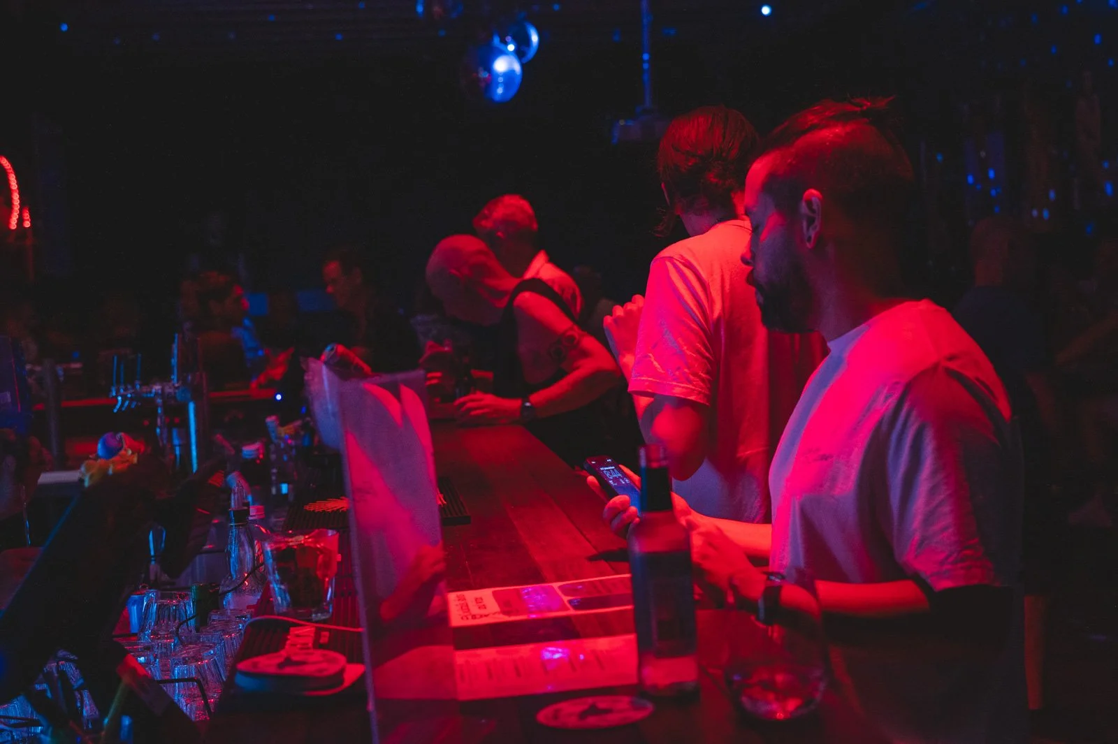 2604 MenAtWork_HairyMarys_3496_Web.jpg