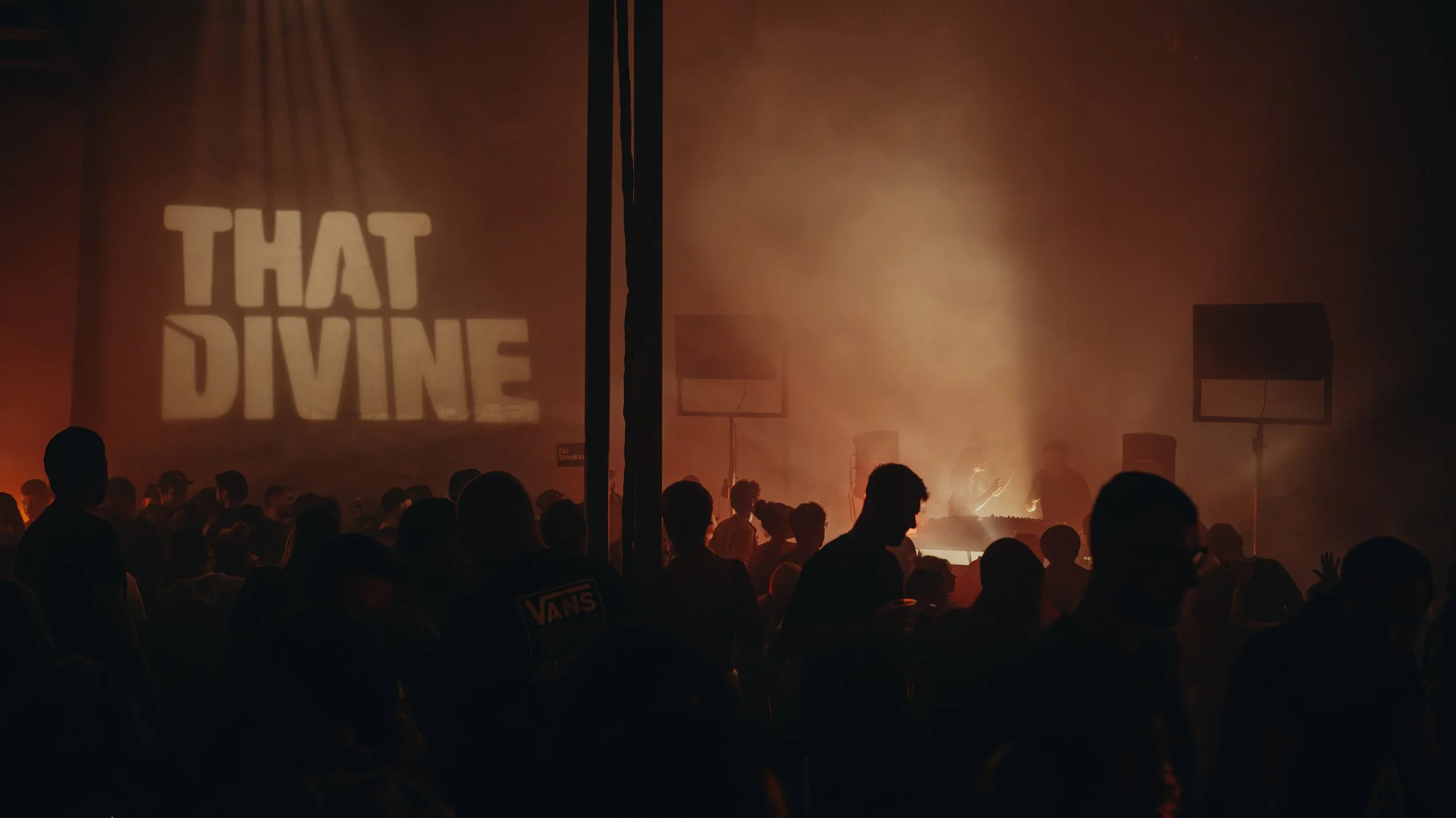 THAT DVINE Last Dance -200.jpg