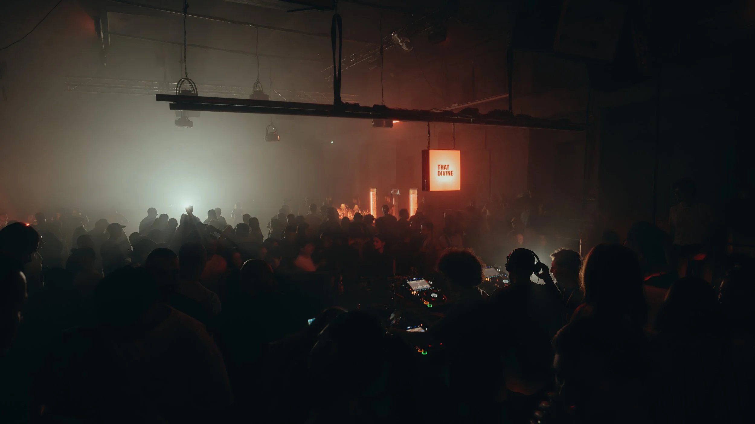 THAT DVINE Last Dance -467.jpg