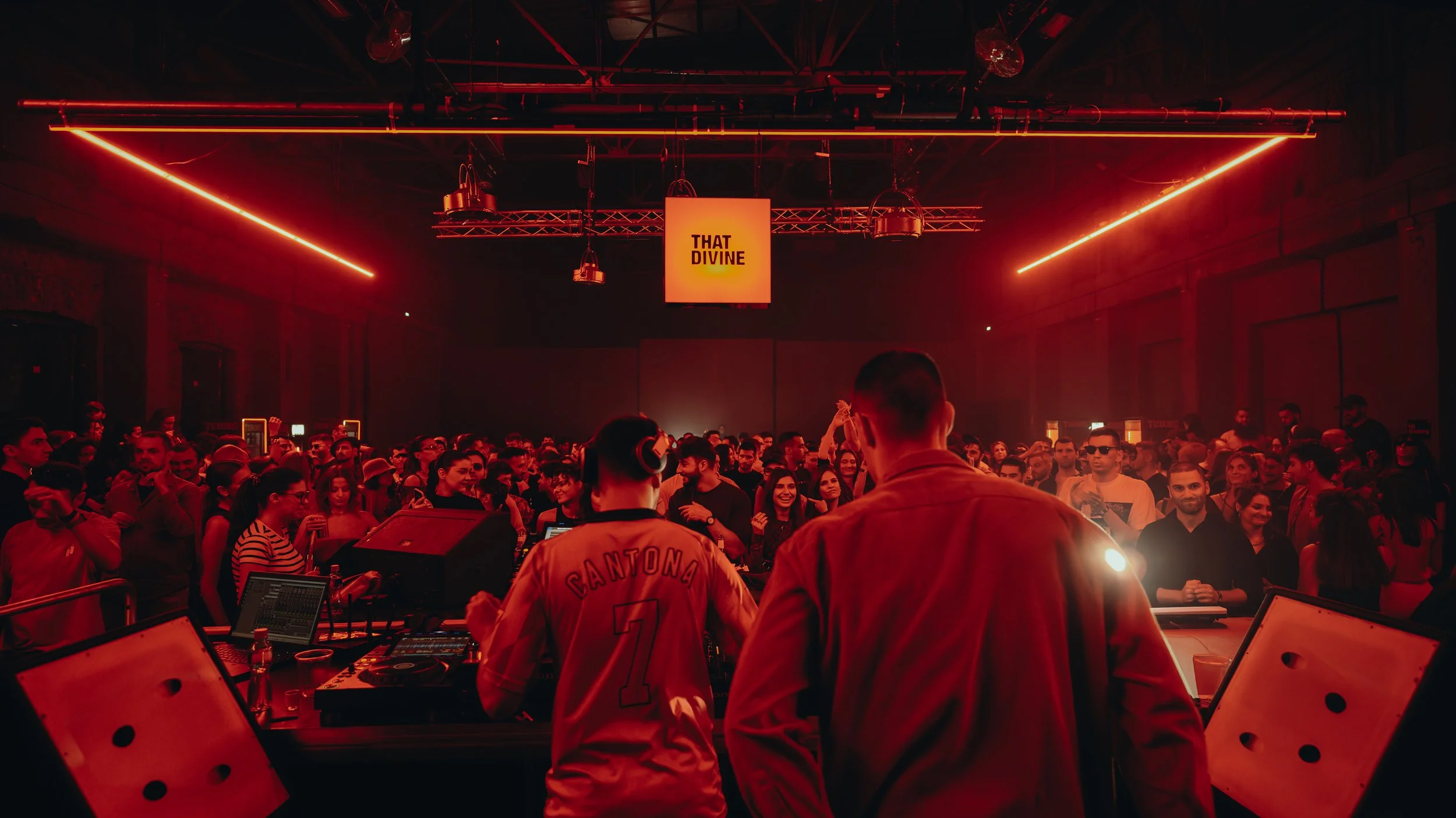 THAT DVINE Last Dance -347.jpg