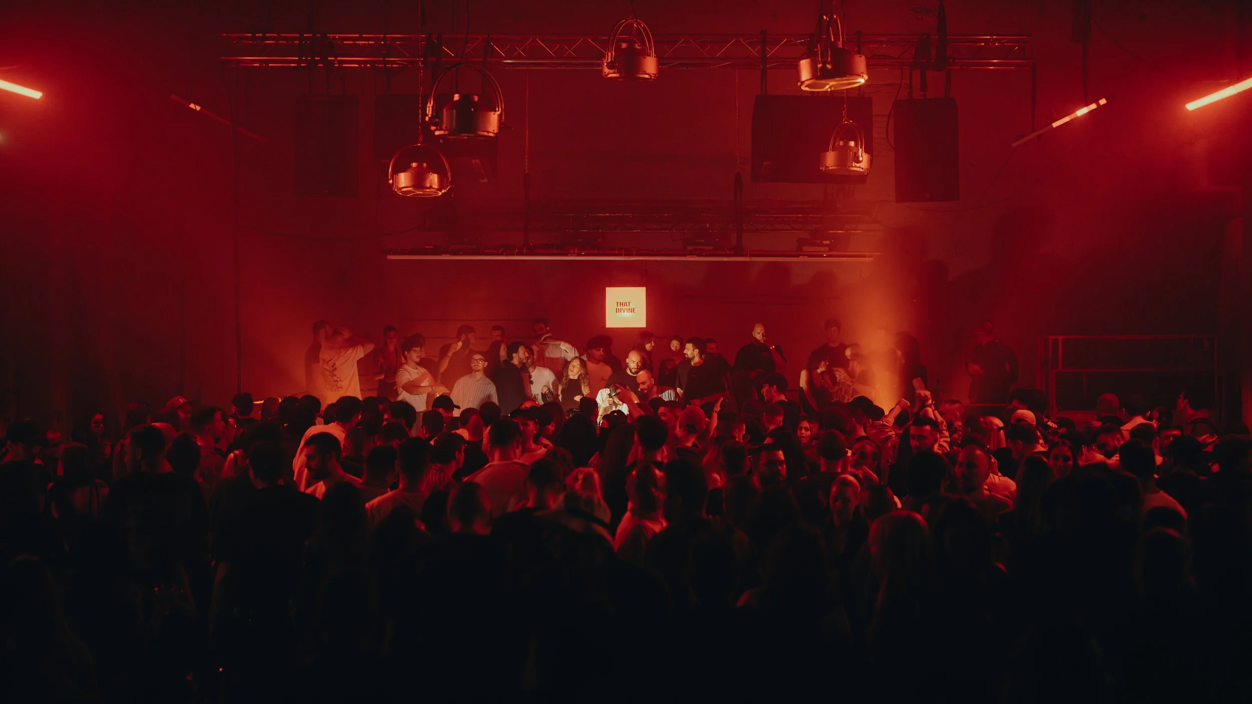 THAT DVINE Last Dance -405.jpg
