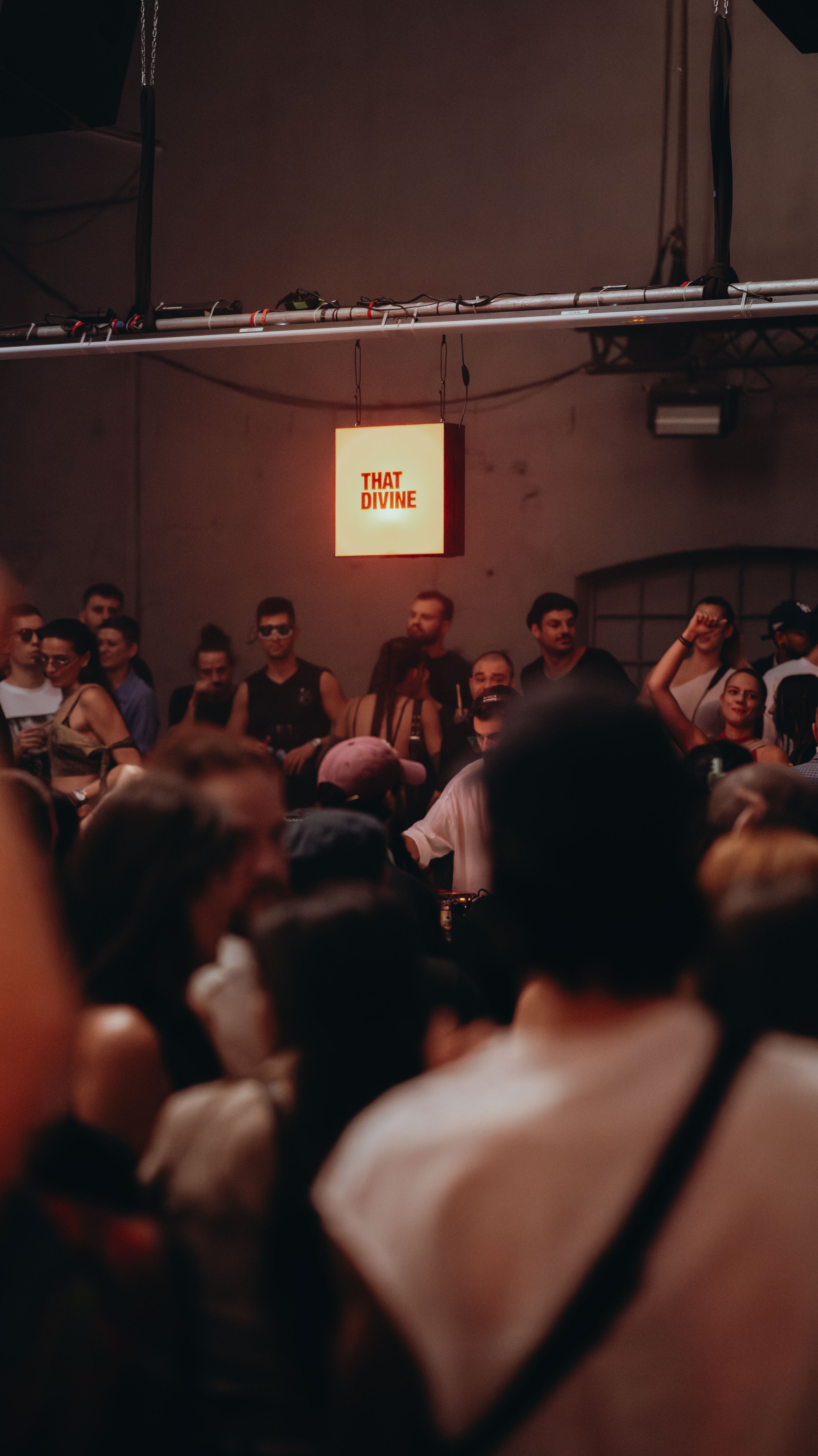 THAT DVINE Last Dance -389.jpg