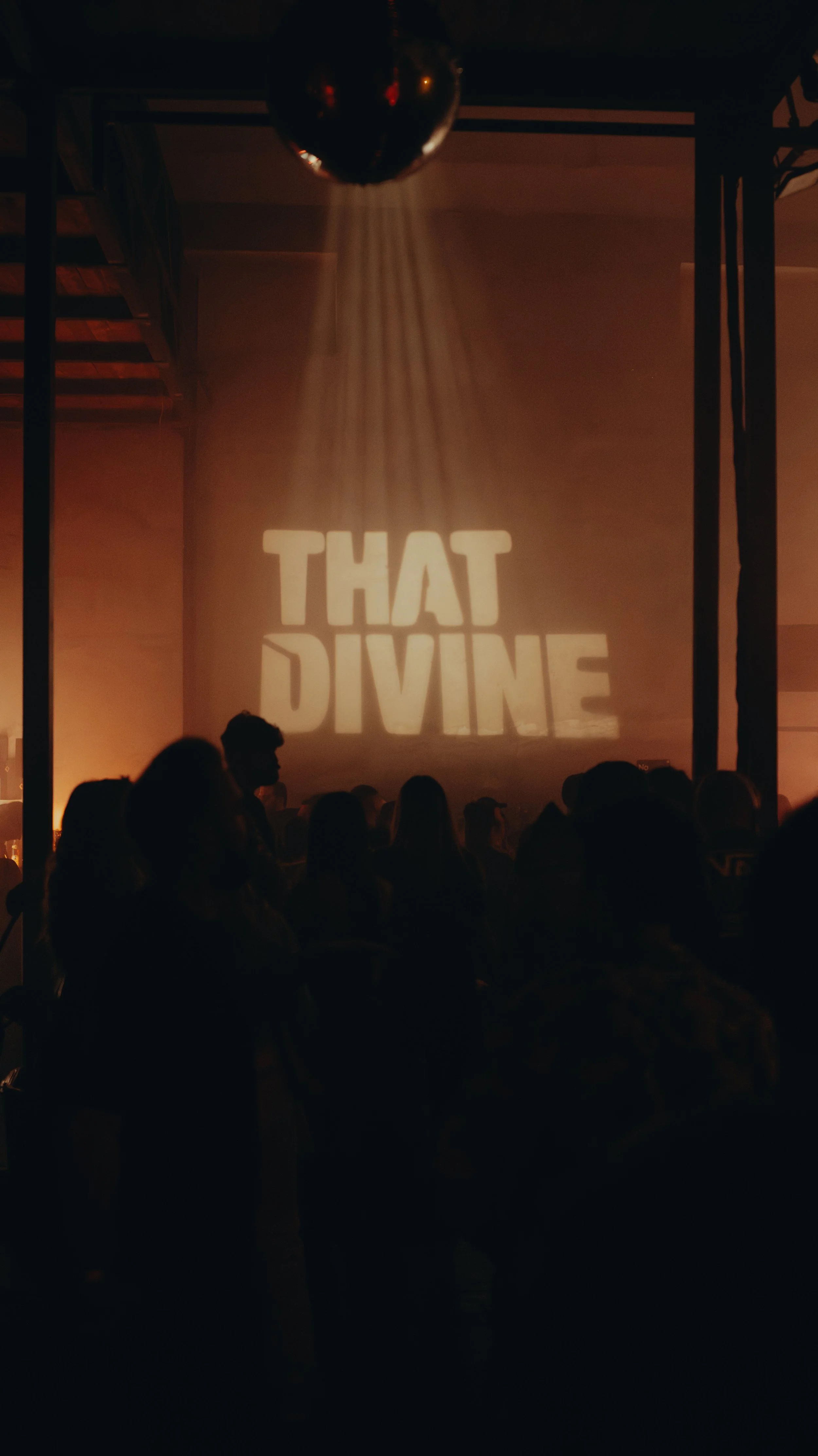 THAT DVINE Last Dance -201.jpg