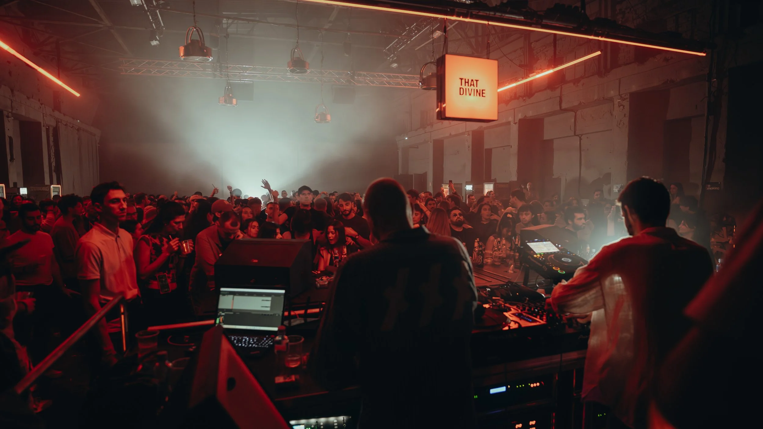 THAT DVINE Last Dance -402.jpg