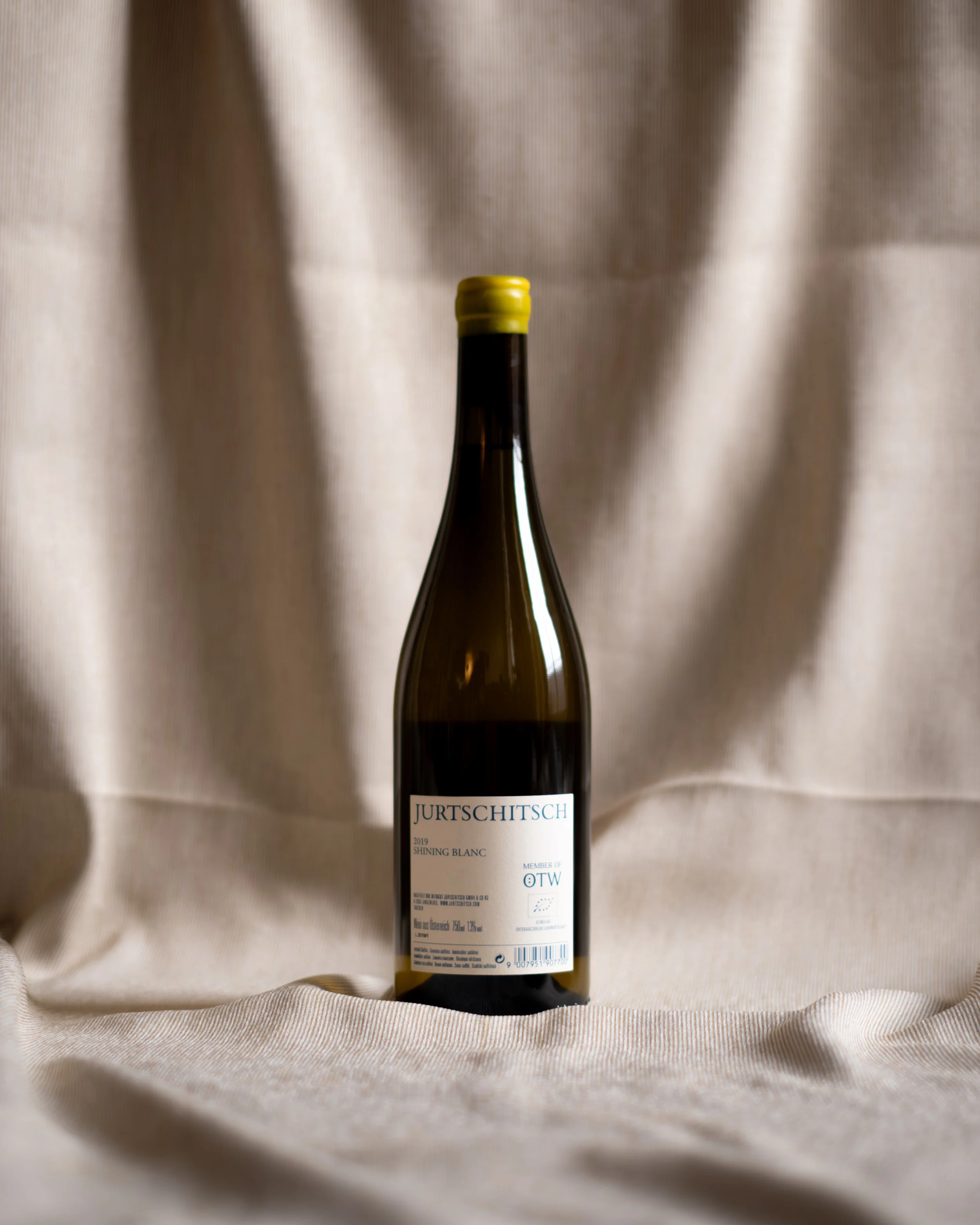 Jurtschitsch - Shining Blanc 2019_1.jpg