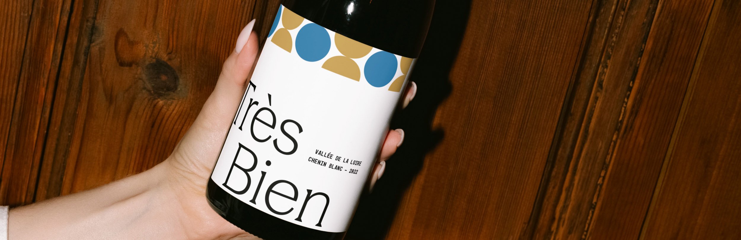 tres-bien-wine-bottle-branding-willow-white-studio.jpg