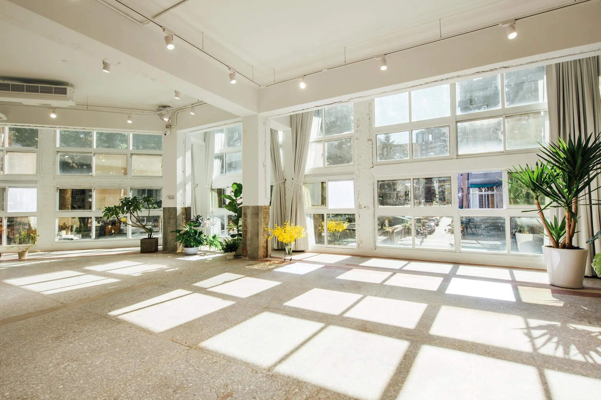 UX Design: Mica Art Space