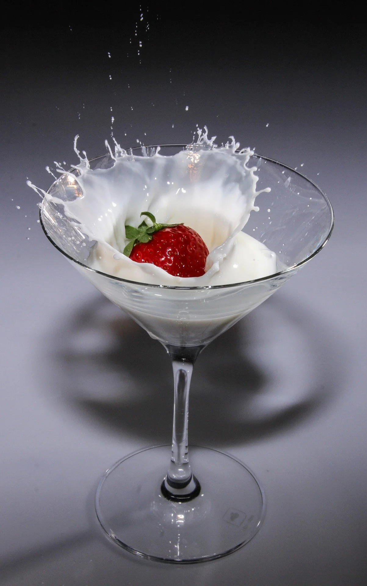 strawberry-gc41bcf69e_1920.jpg