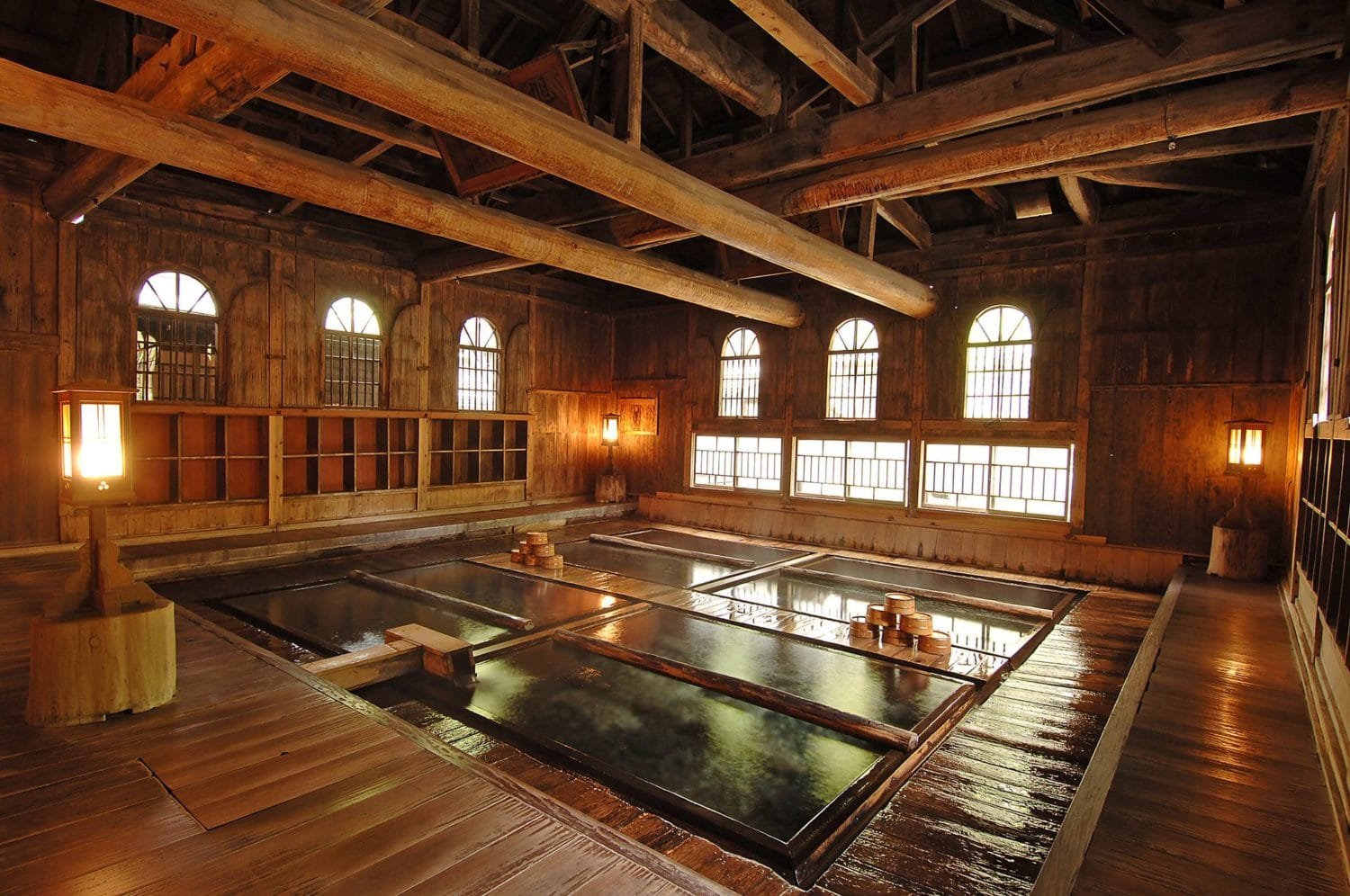 ryokan-oshi-onsen-bains.jpg