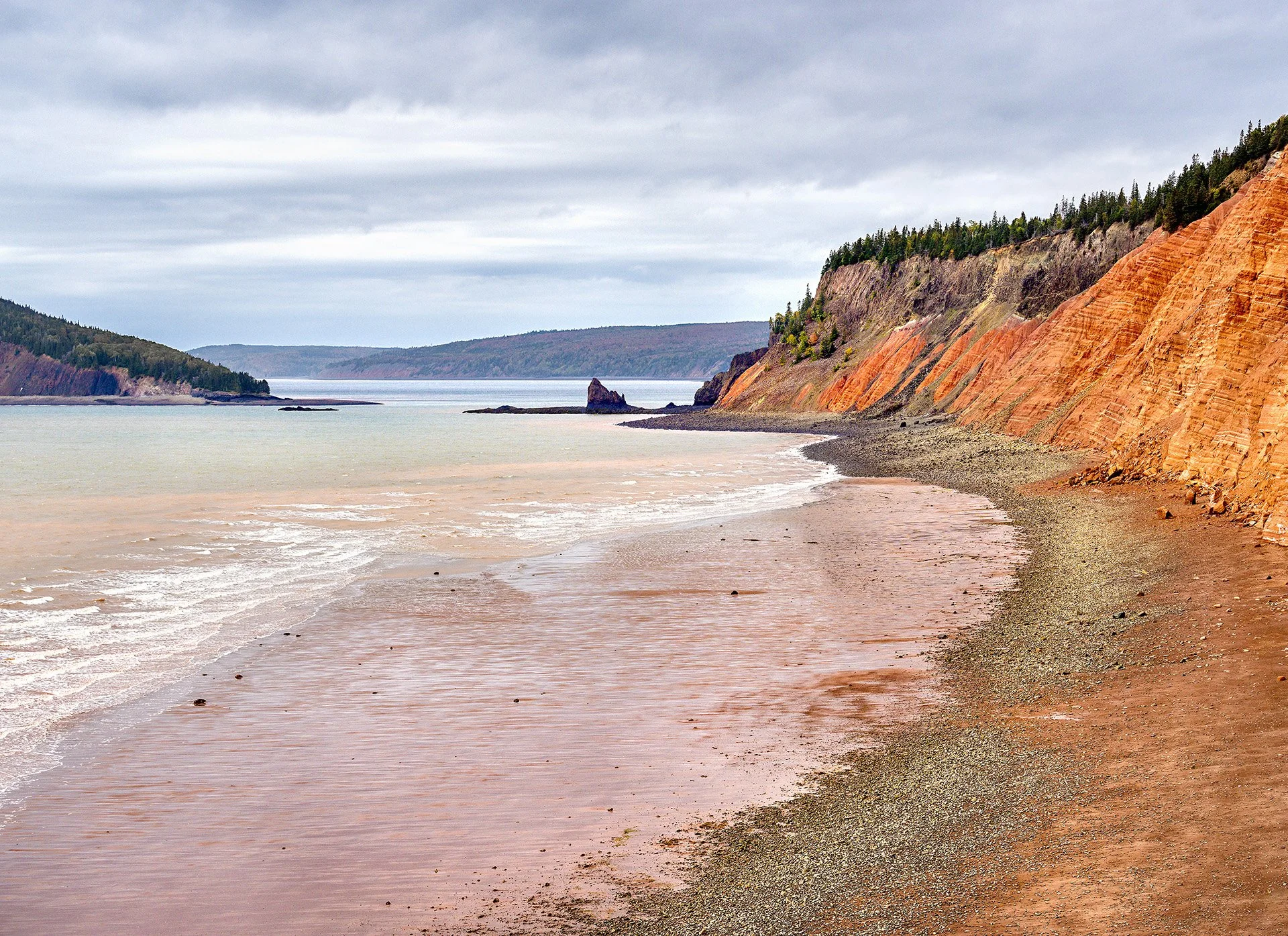Red Head, Five Islands  (KBG07597)