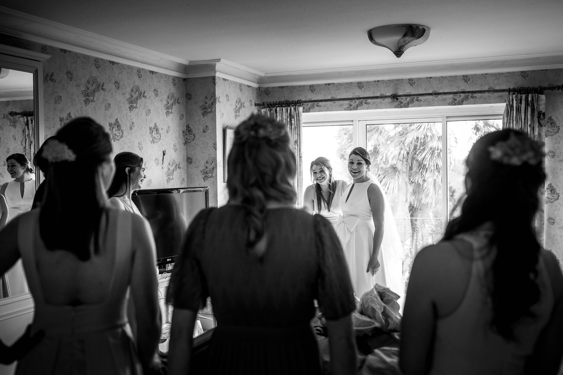 Gravetye manor wedding photographers-18.jpg