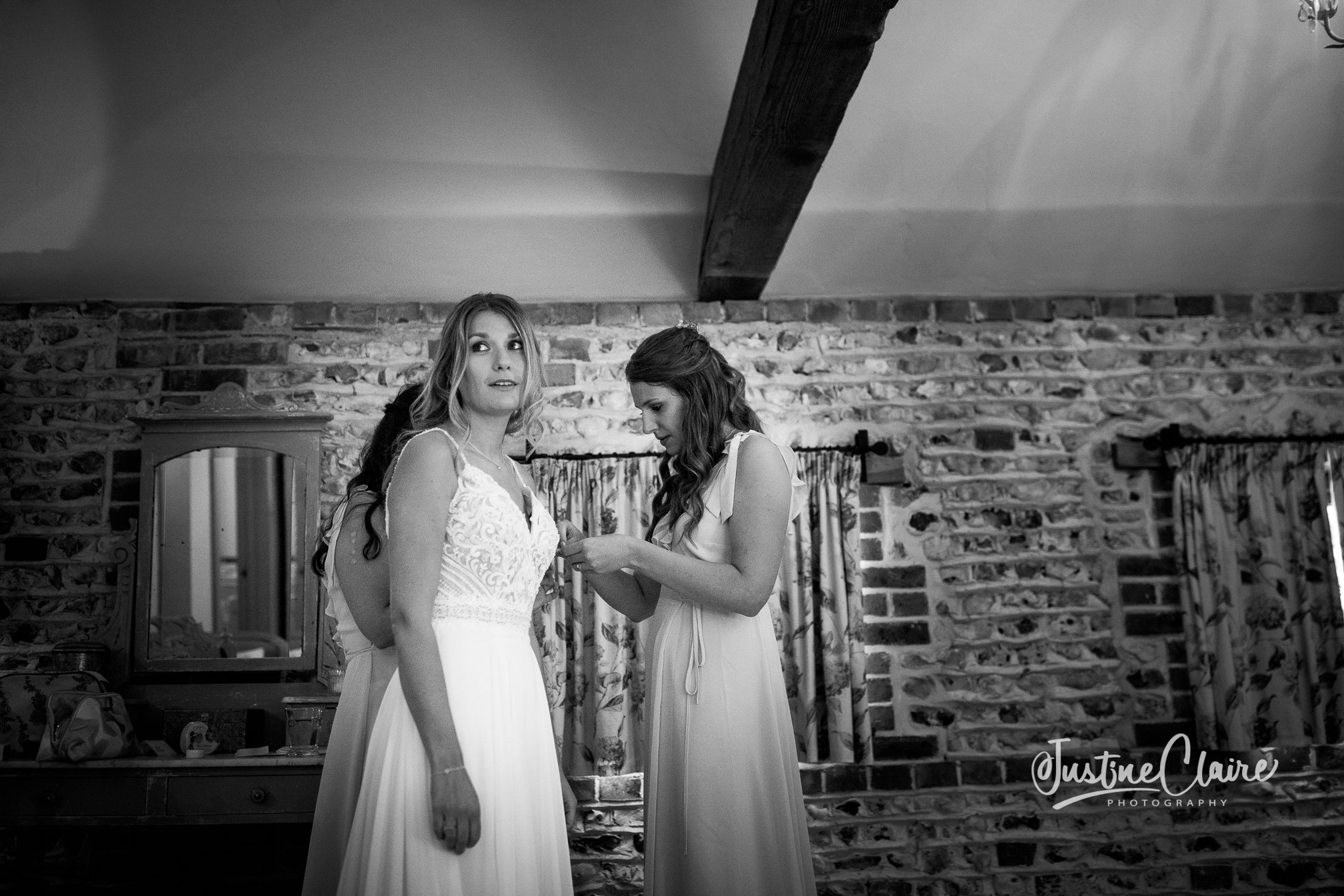 Upwaltham Barns wedding photography august21-48.jpg