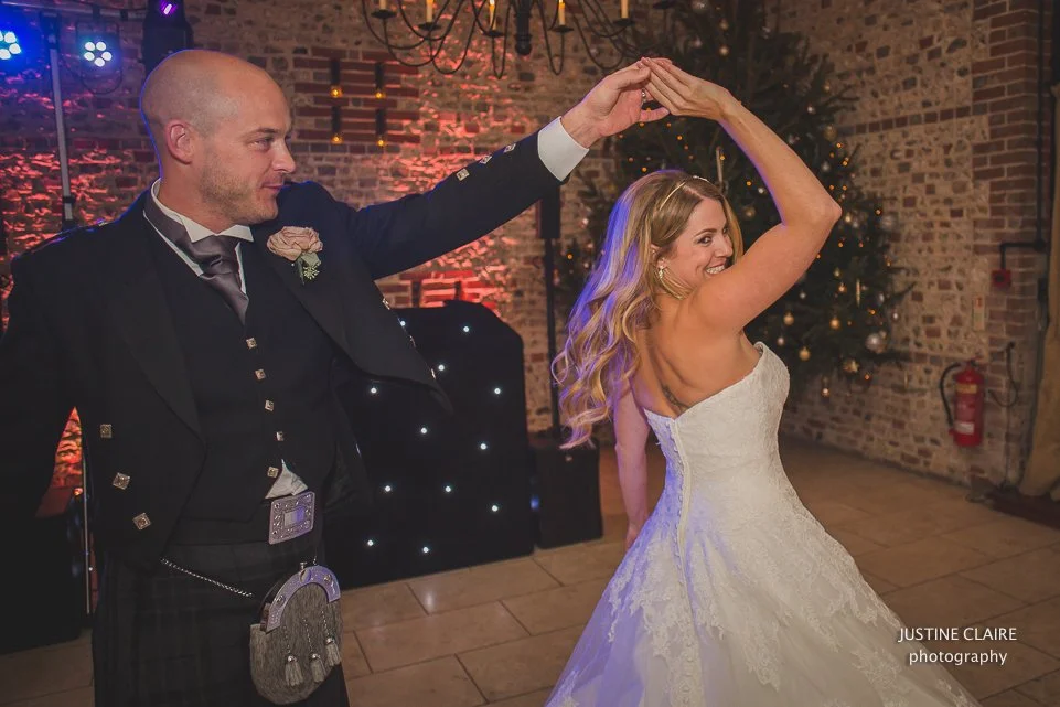 upwaltham barn tithe barn petersfield wedding photographers-4.jpg