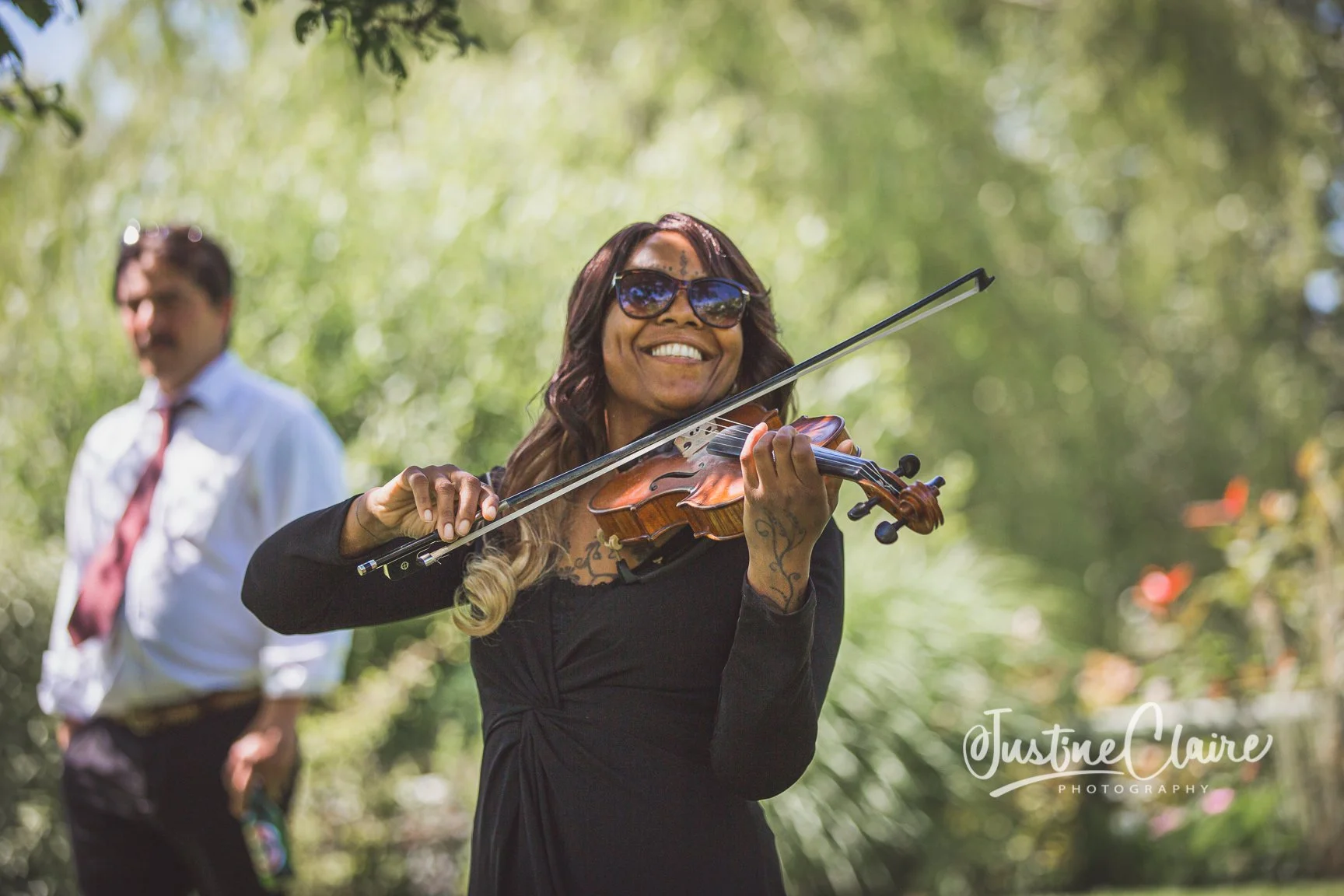 Violin live music entertainment at Rumbolds farm
