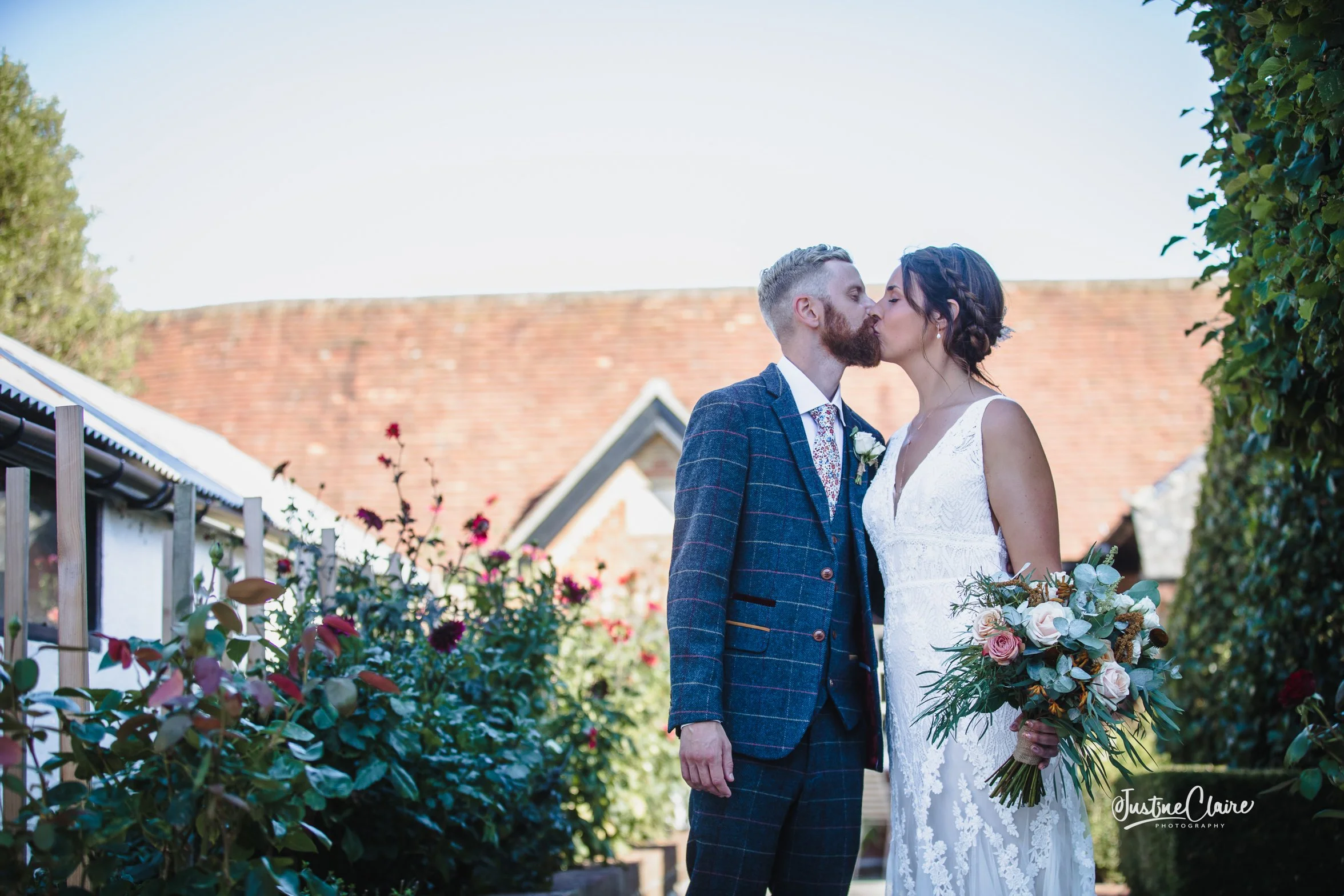 southend barns wedding justine claire photography-170.jpg