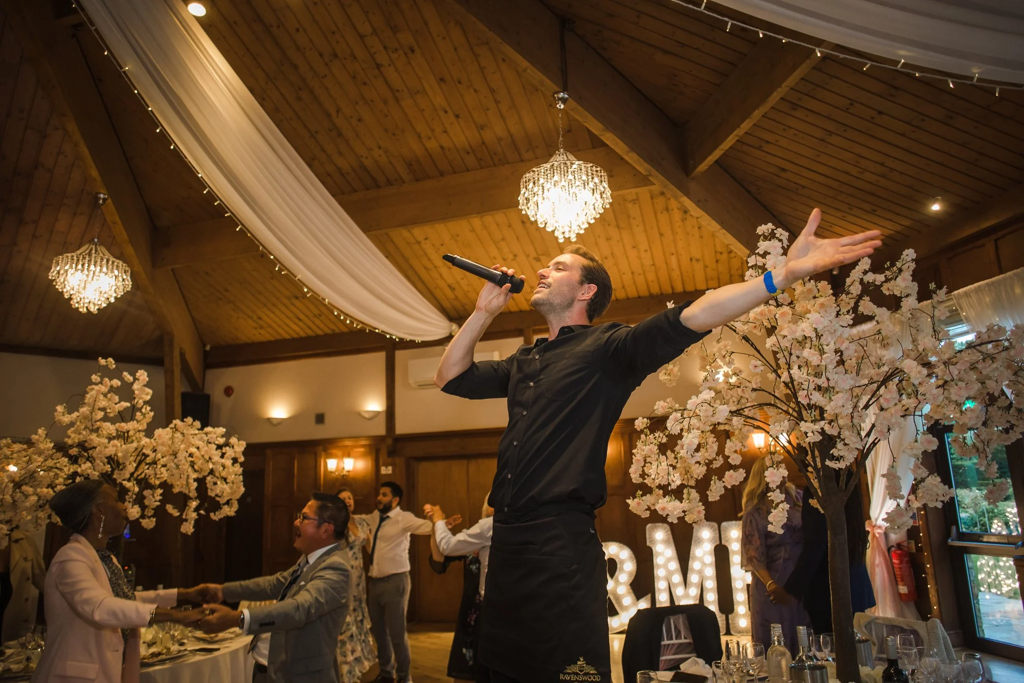 Singing waiters west Sussex wedding at The ravenswood