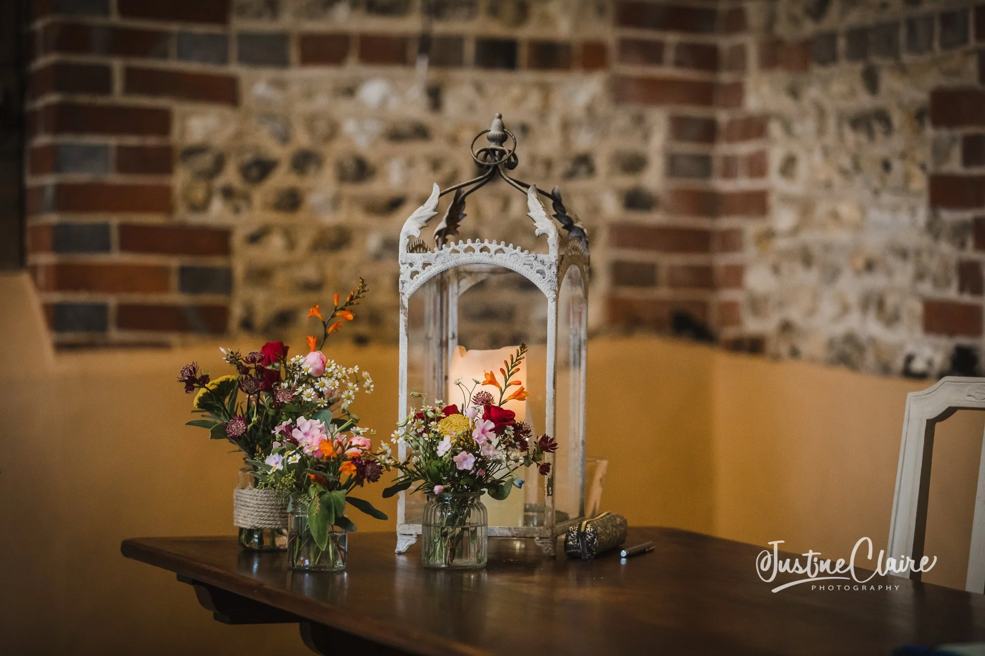 Upwaltham Barns wedding photography august21-114.jpg
