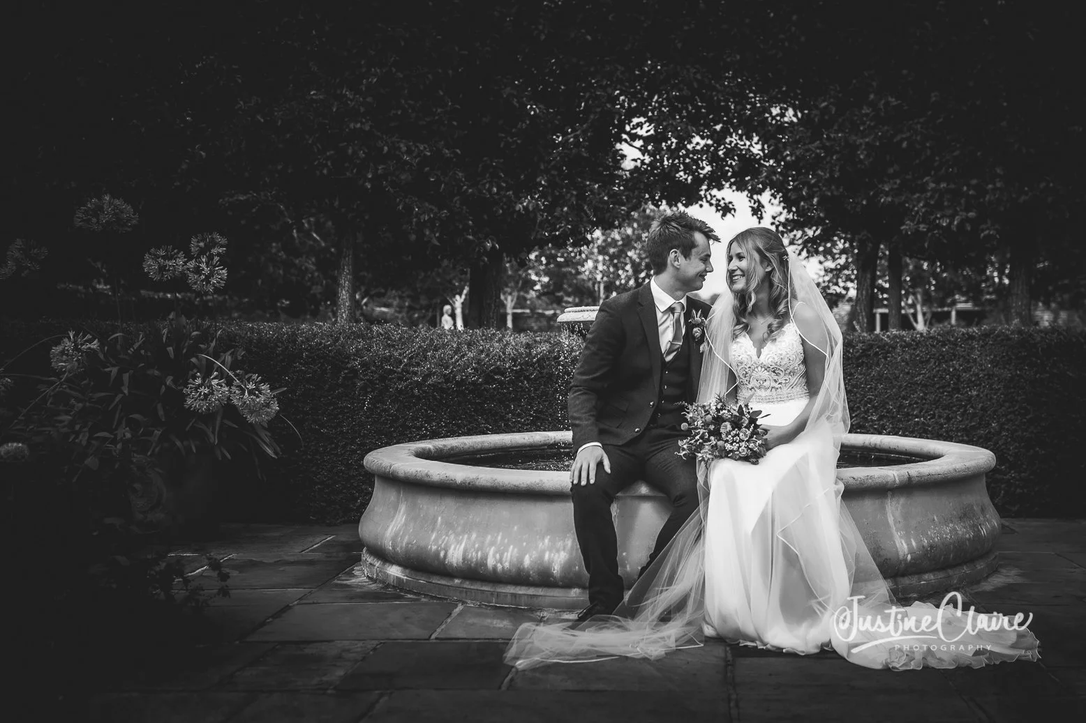 Weddings at Upwaltham Barns west sussex photographers-248.jpg