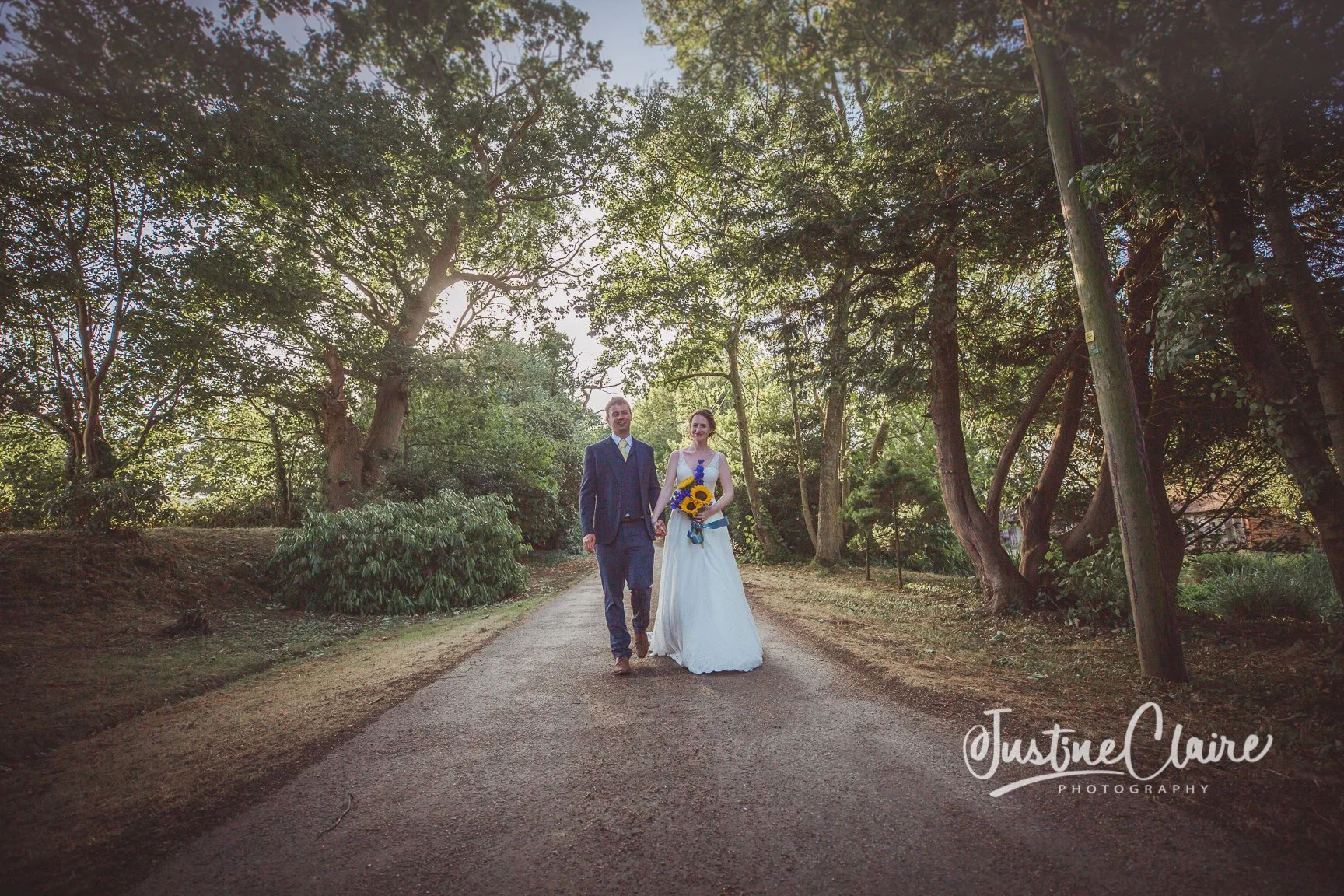 pekes manor wedding photographers photography hailsham east sussex-103.jpg