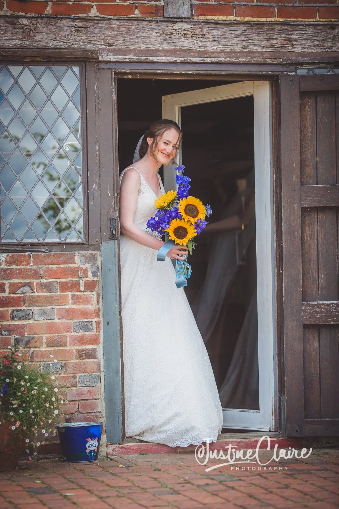 pekes manor wedding photographers photography hailsham east sussex-27.jpg