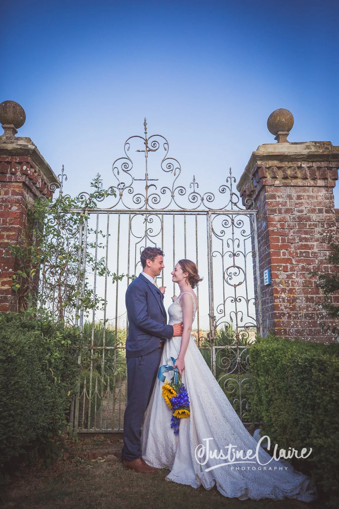 pekes manor wedding photographers photography hailsham east sussex-107.jpg