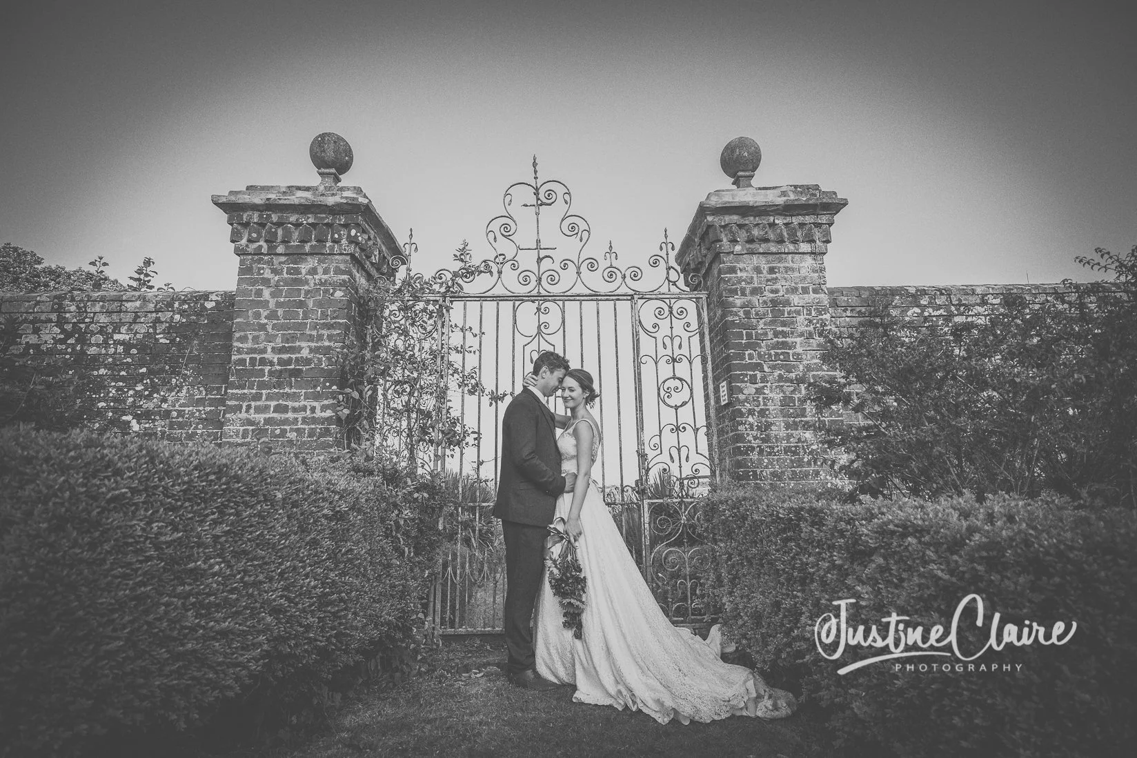pekes manor wedding photographers photography hailsham east sussex-110.jpg