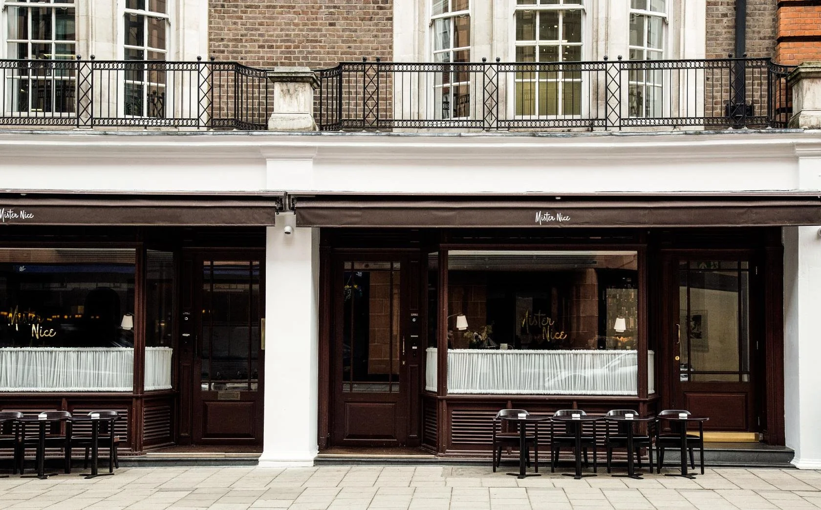 London : wine and dine in soho