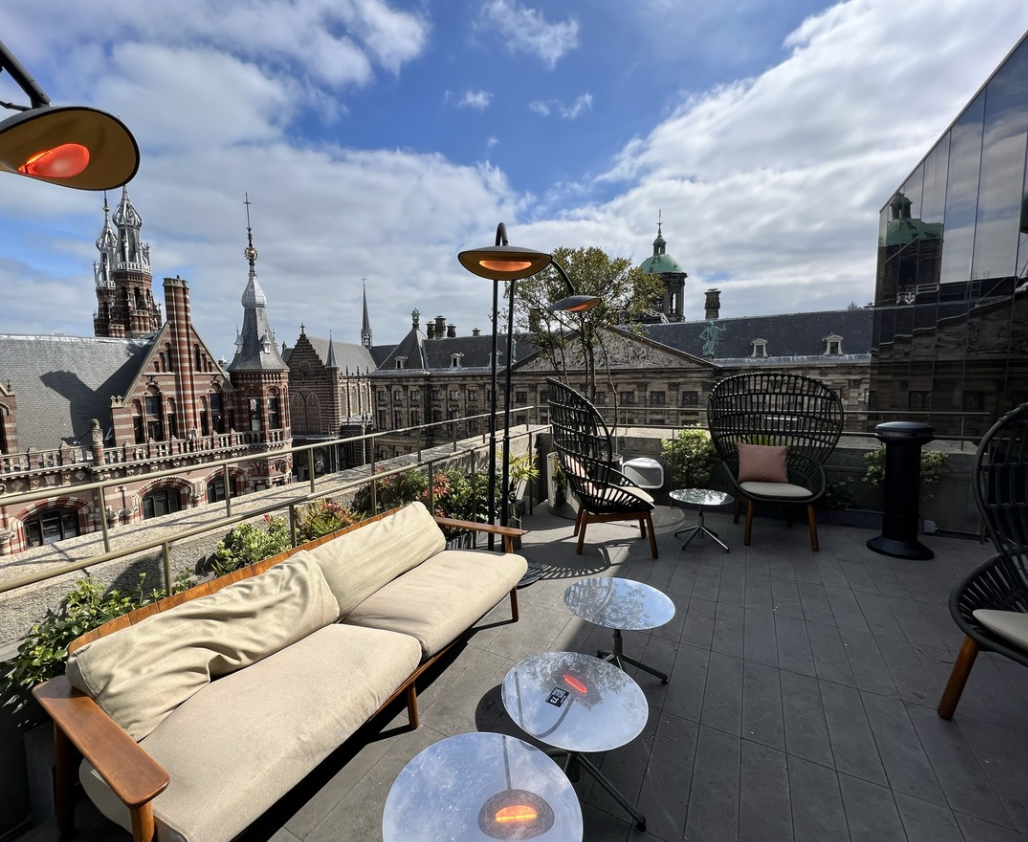 The W Lounge