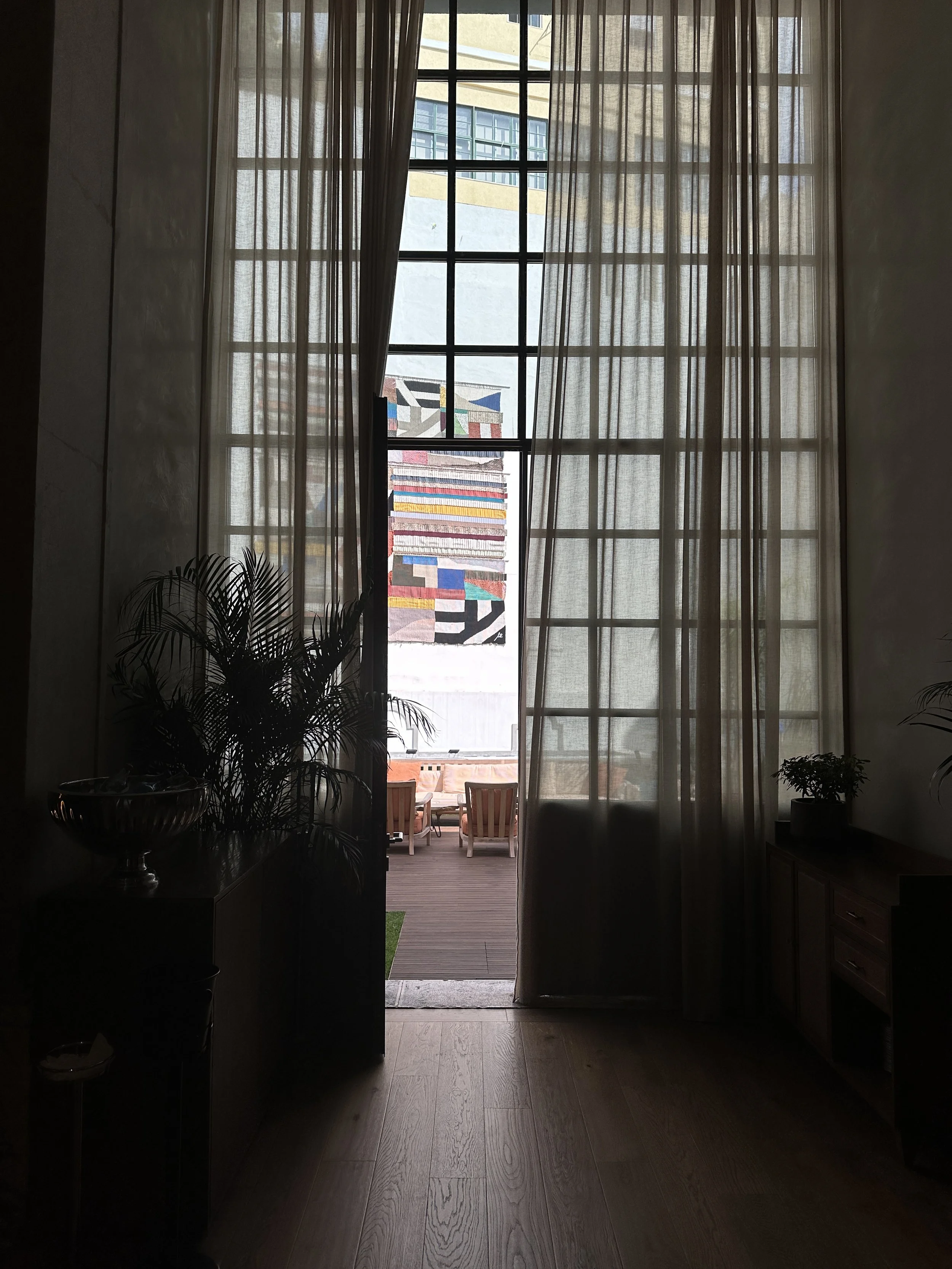 Inside | Locke de Santa Joana Lisbon