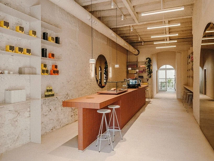 isern-serra-miners-coffee-cafe-barcelona-spain-designboom-01.jpeg