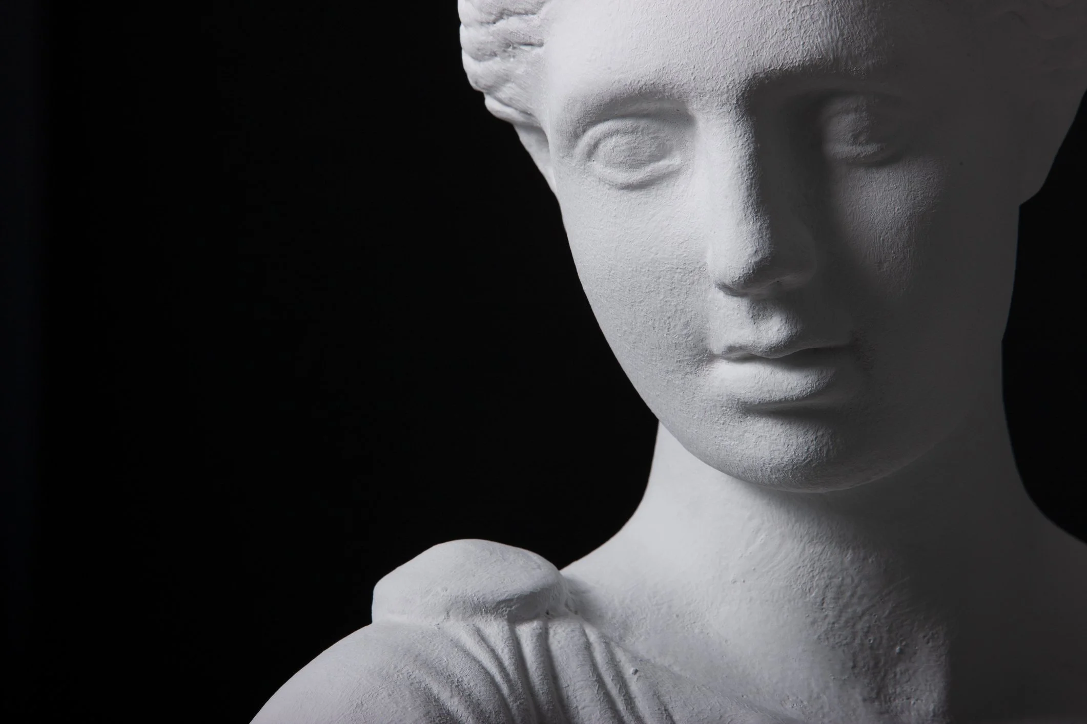 Comitas: The Roman Virtue That Makes Annoying People Bearable