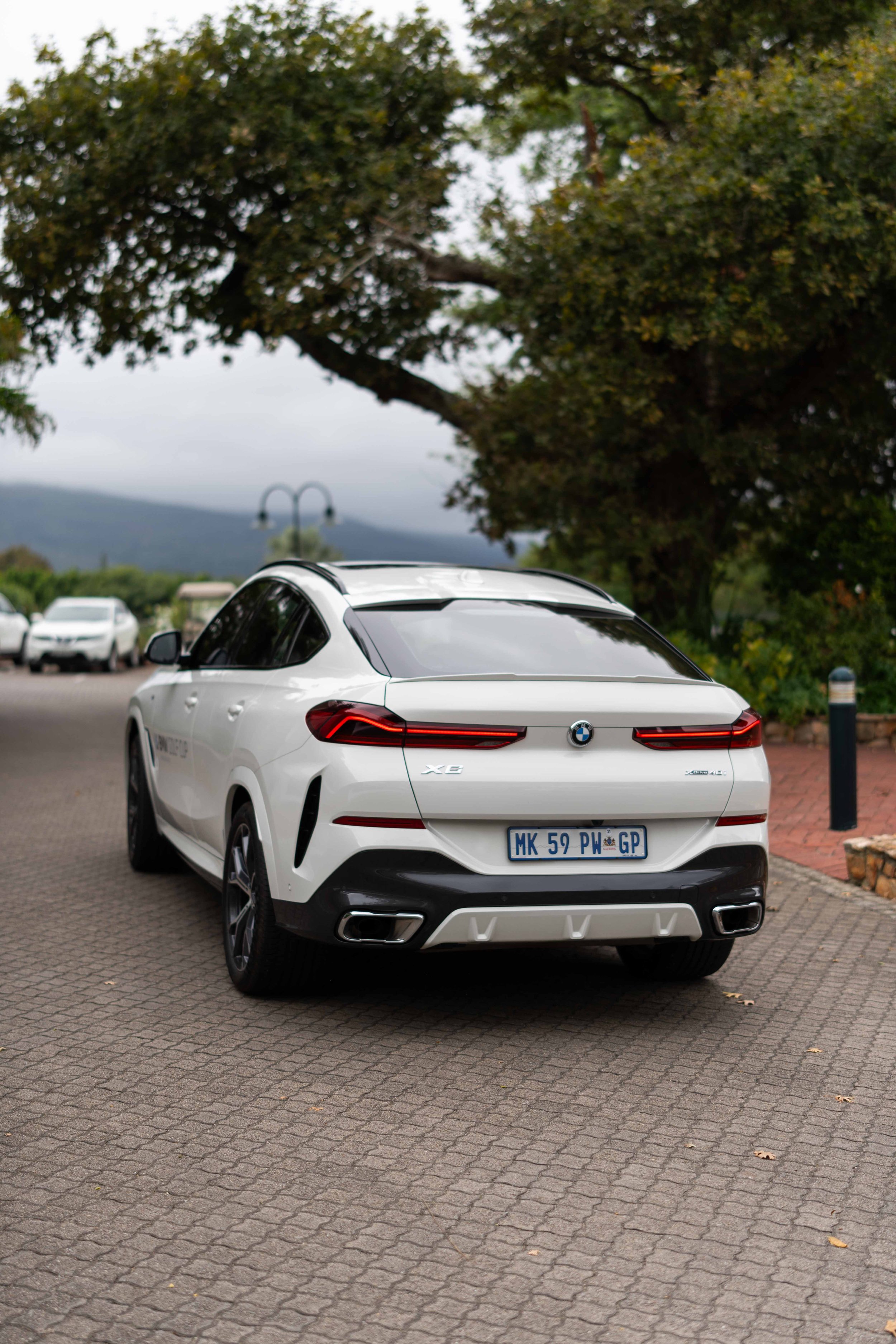 BMW-11.jpg