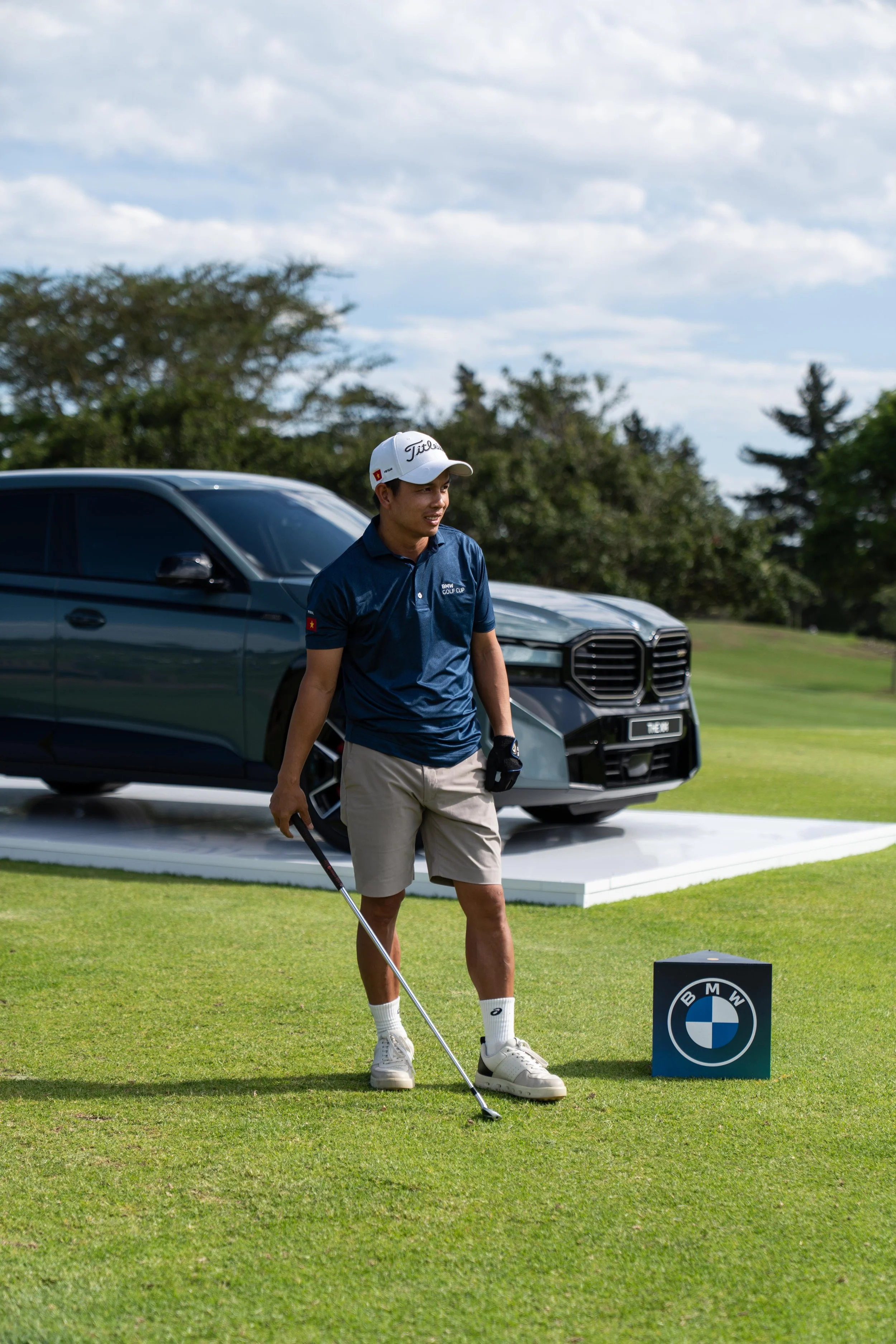 BMW-208.jpg