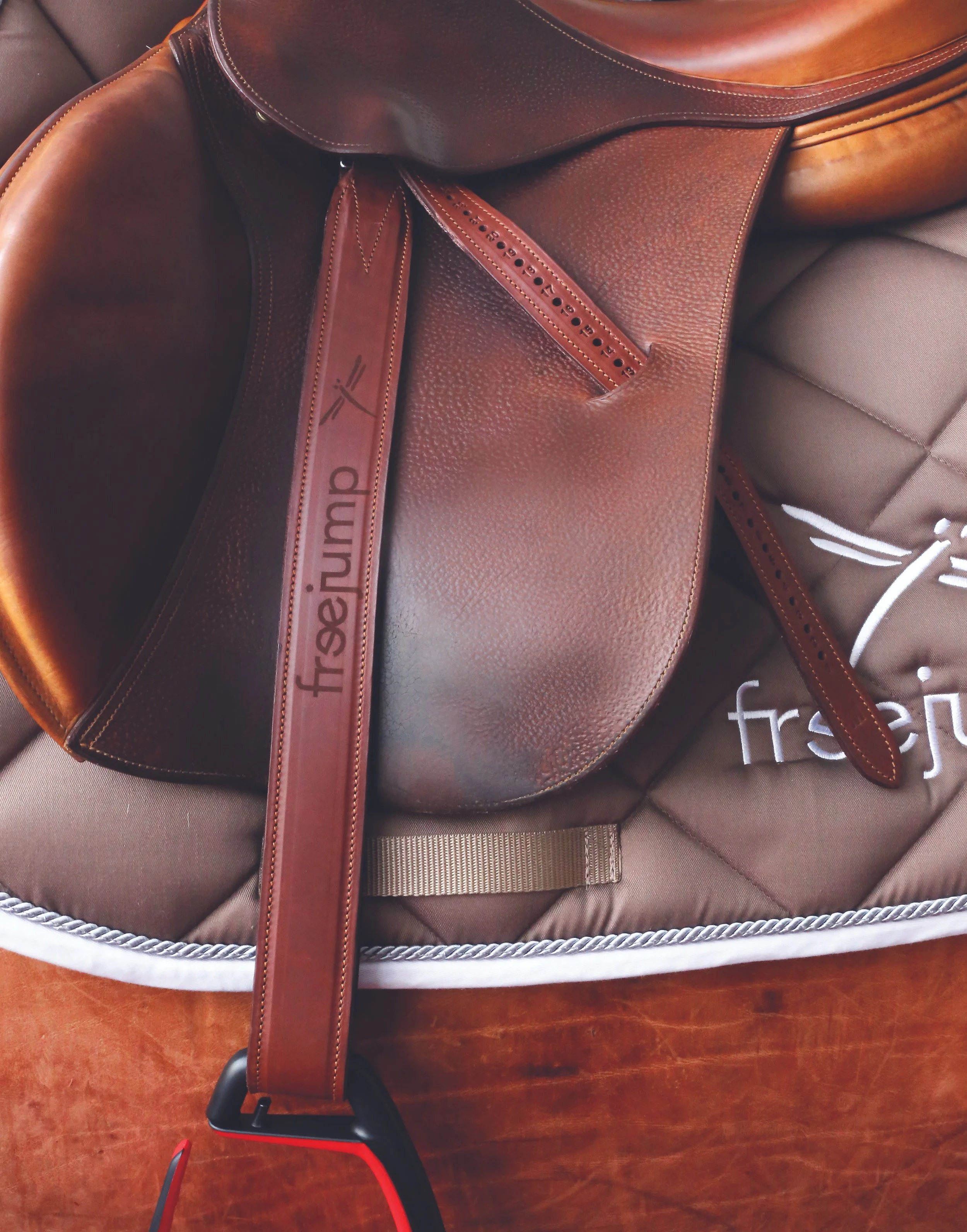 freejump-hd-classicwide-brown-12.jpg