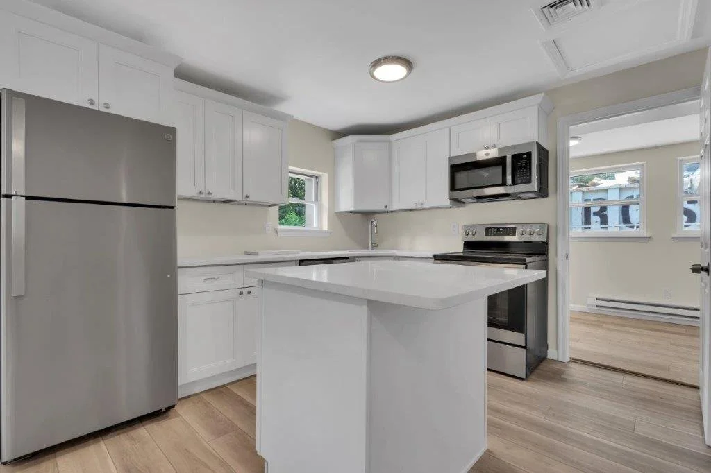 Modern Kitchen Kitchen Remodel by Father and Son Building and Remodeling project photo 3