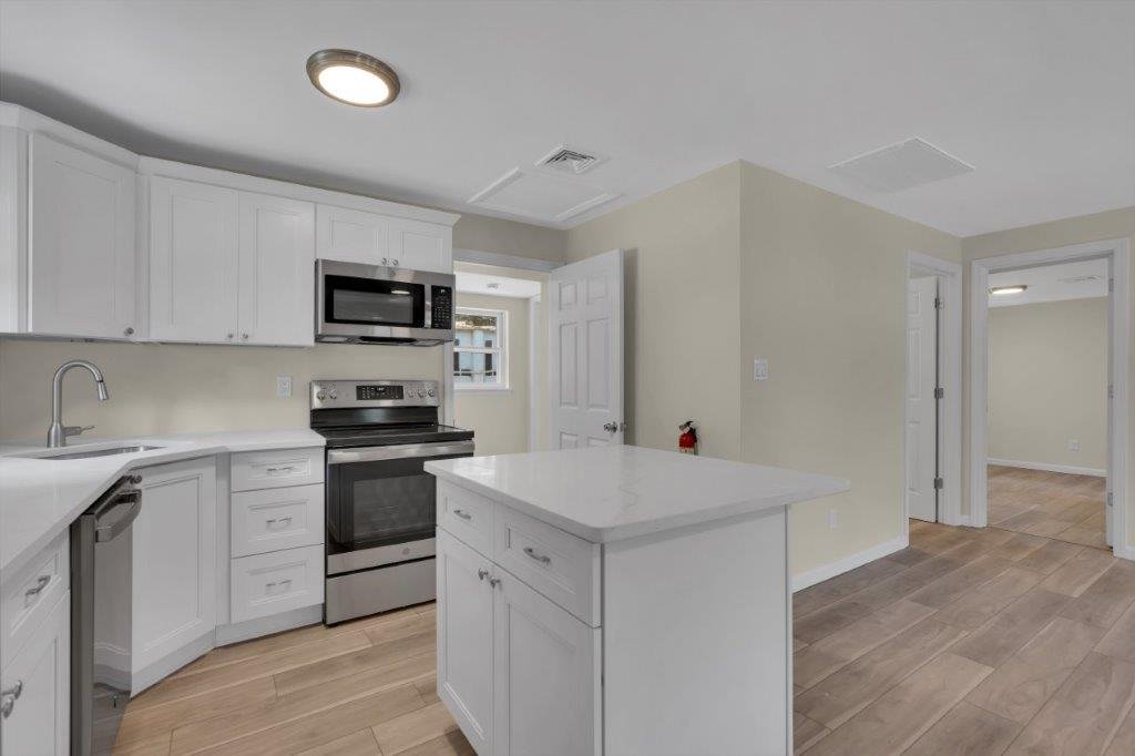 Modern Kitchen Kitchen Remodel by Father and Son Building and Remodeling project photo 6