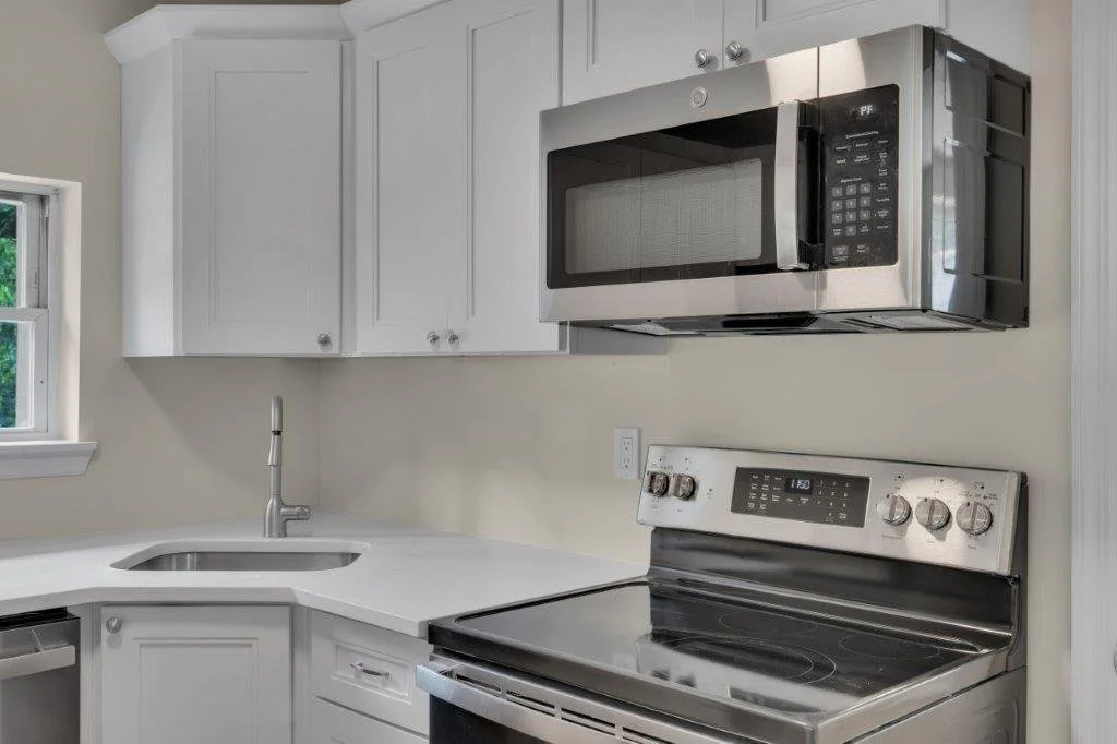 Modern Kitchen Kitchen Remodel by Father and Son Building and Remodeling project photo 7