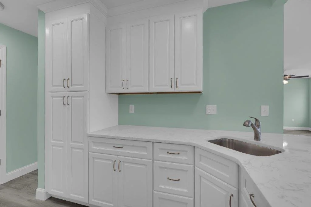 Traditional Modern Kitchen Kitchen Remodel by Father and Son Building and Remodeling — Project 1 project photo 5
