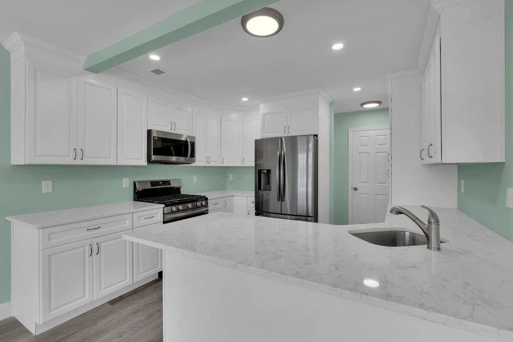 Traditional Modern Kitchen Kitchen Remodel by Father and Son Building and Remodeling — Project 1 project photo 4