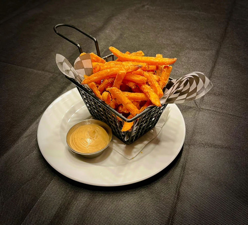 Food & Drink Menu — MacLaren's on Elgin