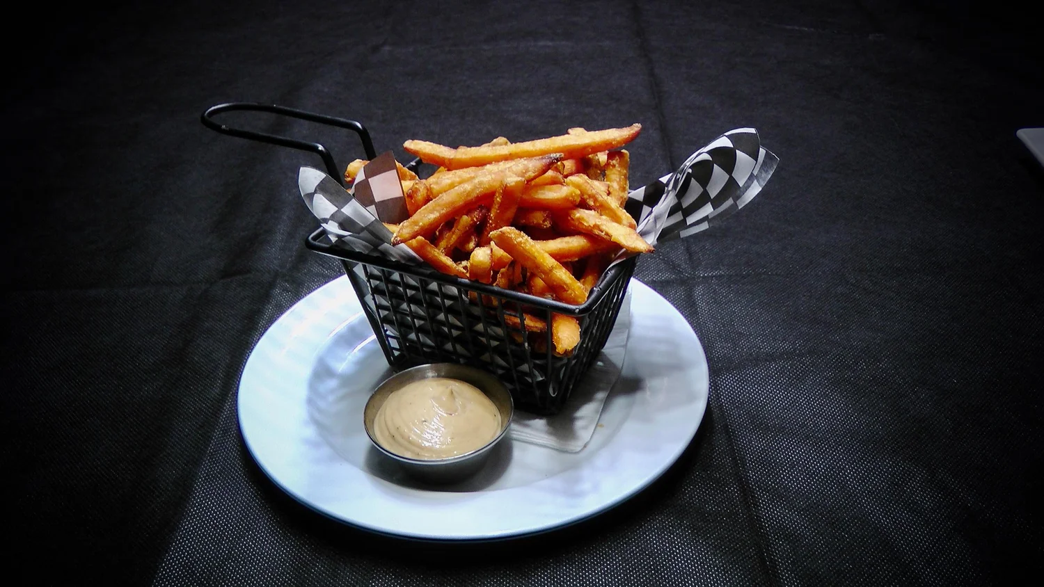 Food & Drink Menu — MacLaren's on Elgin
