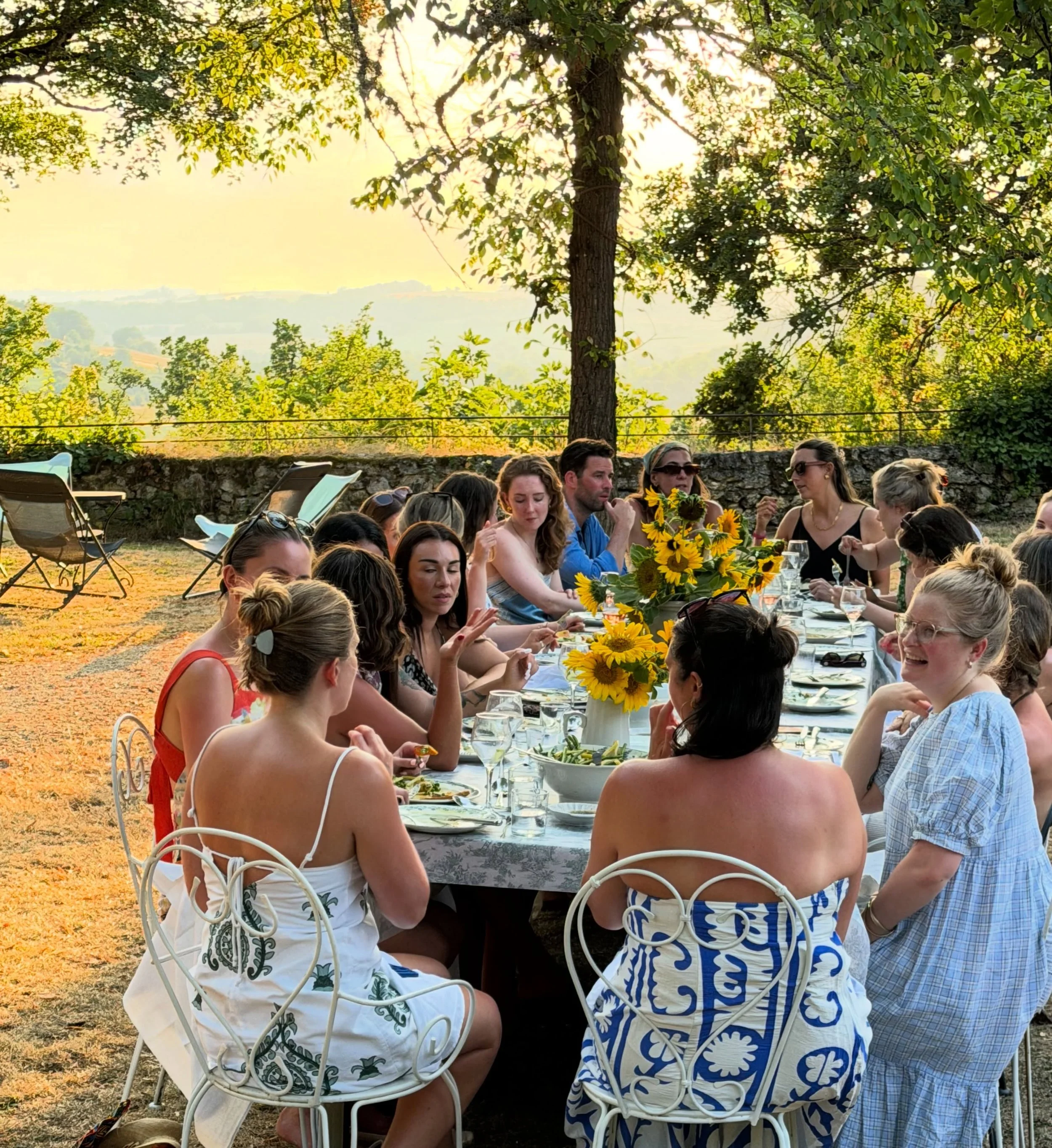Balmy evening + Circadas chirping + Delicious food + Lovely people + Good chats and a wonderful sunset = Glorious retreat evening. 🔥❤️🔥

#retreatlife #retreatvenue #swfrance #yogafrance #creativeretreat
