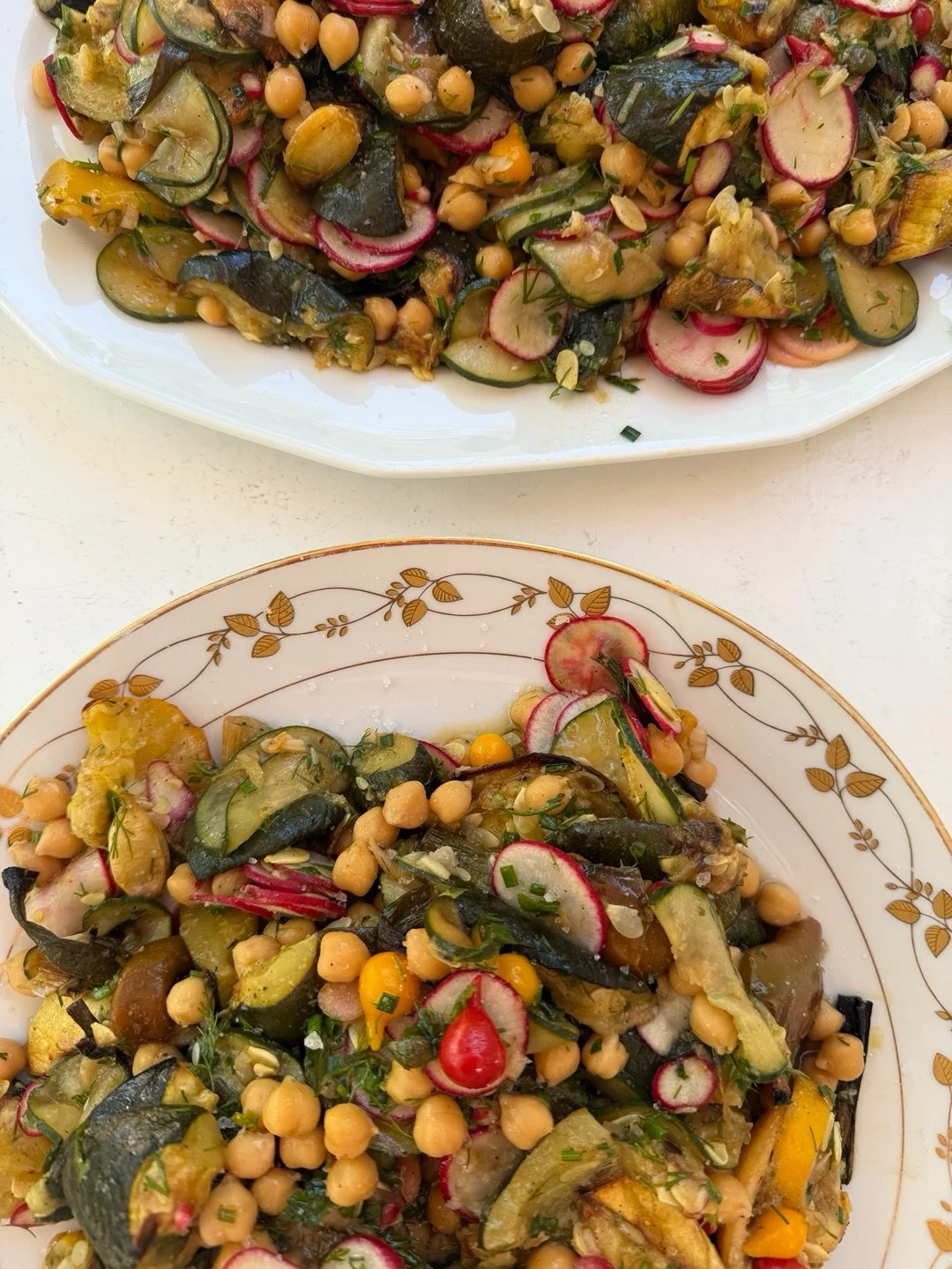 Straight from the local market, created fresh.

Crafted by amazing chefs 

Come to the table, and be served &mdash; deliciousness on a plate, to nourish and delight.