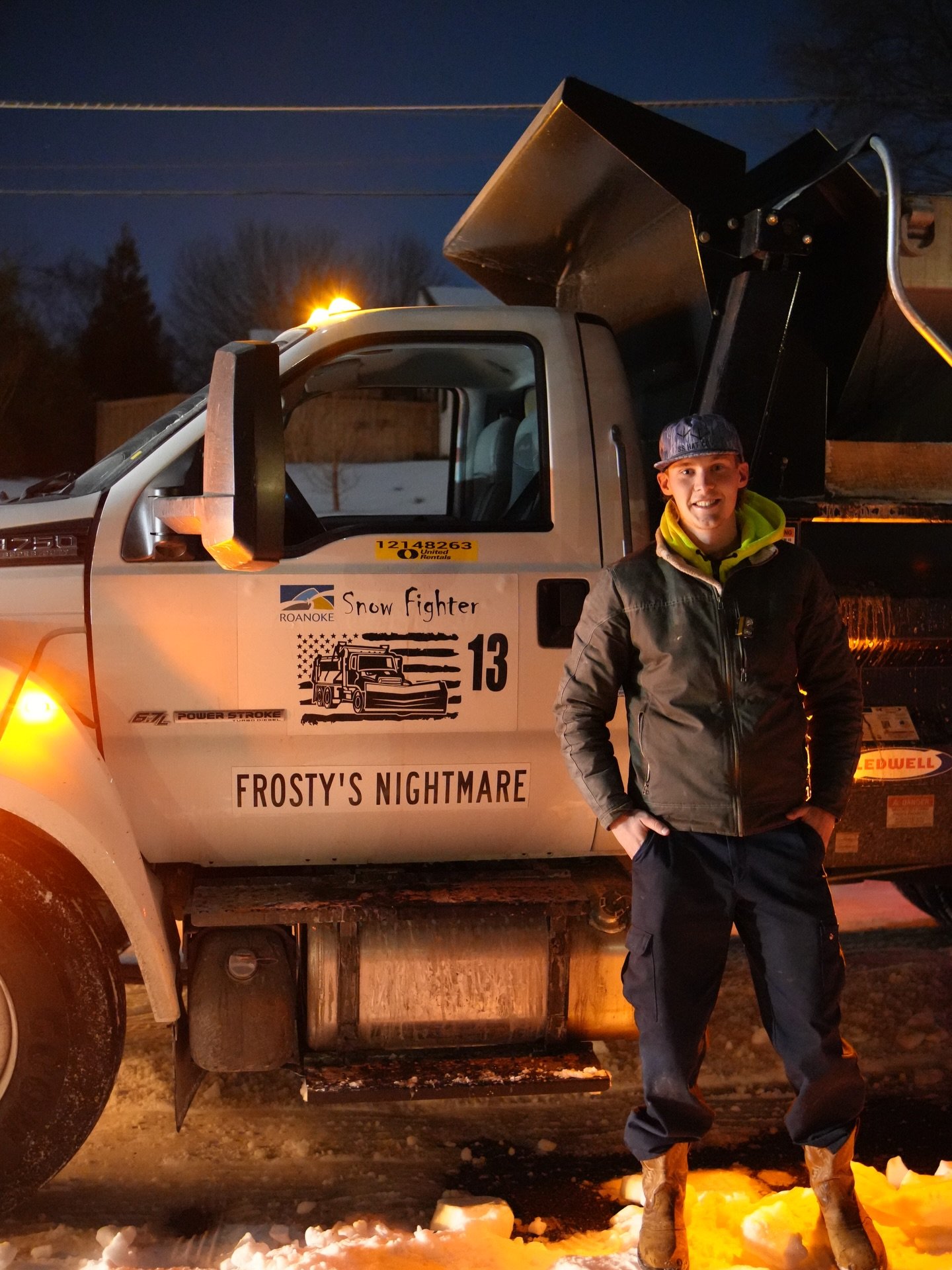 Shoutout to Braden &amp; Mike out clearing our roads tonight in The Chillbilly and Frosty&rsquo;s Nightmare (yes, our plows have names 😂). Big thanks to every crew member working around the clock out there! We appreciate you! 💙❄️

#helloroanoke #ro