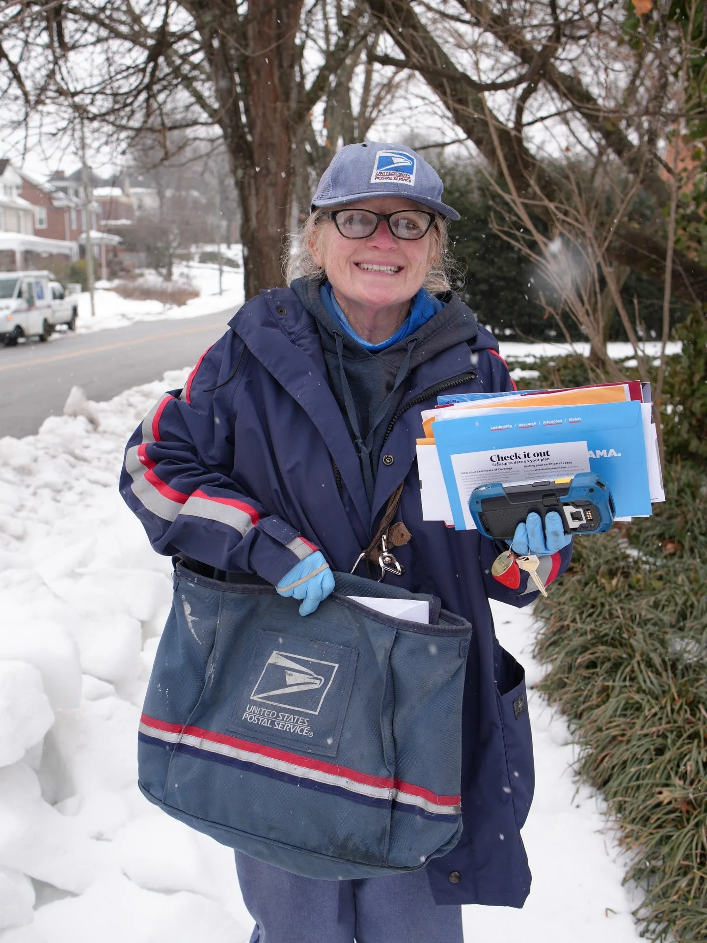 Neither rain nor sleet nor snow! Thank you, Stephanie, and all our dedicated Roanoke mail carriers! 📬❄️

#helloroanoke #roanokeva #roanokevirginia #usps