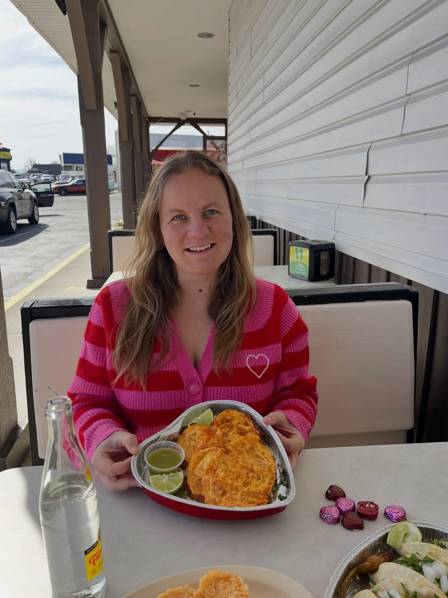 Love at first bite 🌮 😍
@tacoriendoroanoke is serving heart-shaped mulitas and their tacos/quesadillas in heart containers all month! 💕

📍5316 Williamson Rd, Roanoke

#helloroanoke #roanokeva