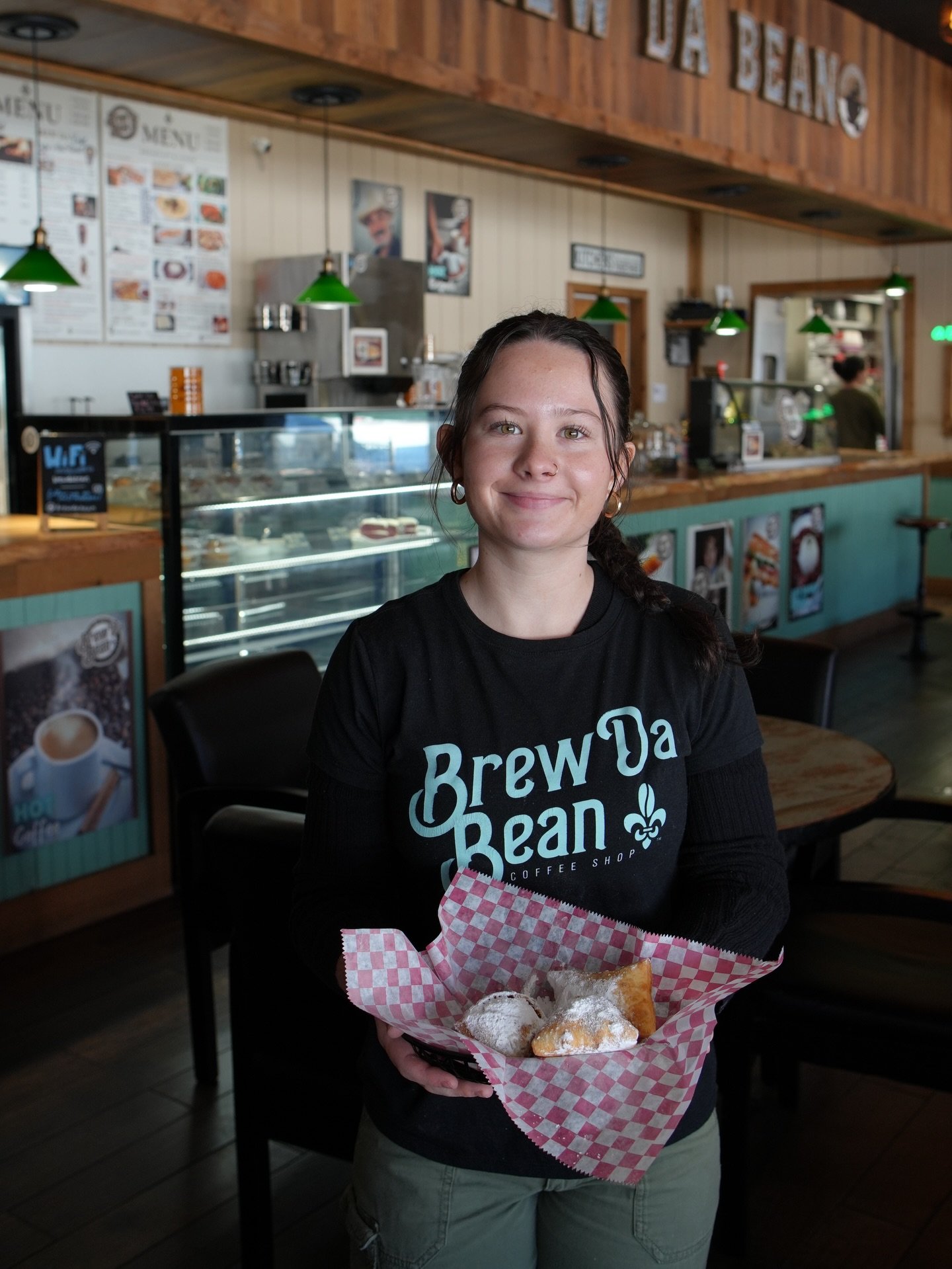 Switch up your weekends with a day trip to Christiansburg - just 40 minutes from Roanoke!&nbsp;#ad 

Here&rsquo;s how we&rsquo;d spend a kid-friendly Saturday:

☕️Grab breakfast and coffee at @brewdabean. Their beignets are a must!&nbsp;
🌈Unleash yo