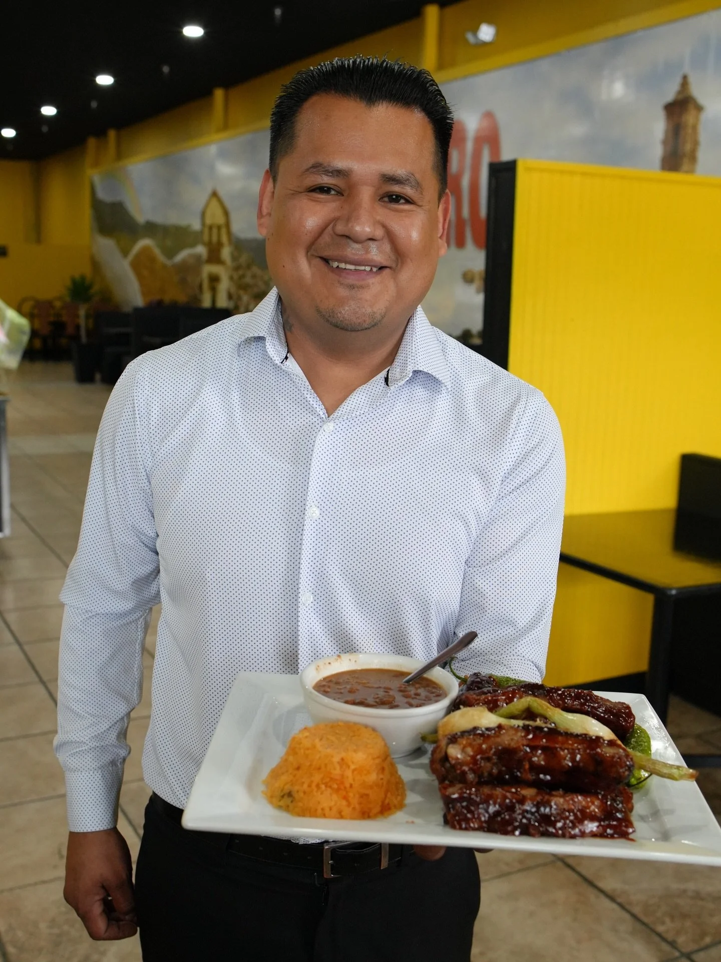Taco Tuesday, but make it Cinco de Mayo 🇲🇽 - @tacoslostoros is pulling out all of the stops for Cinco de Mayo!&nbsp;#ad 🎉

Stop by this local Mexican Restaurant on Tuesday, May 5, from 11 AM - 10 PM for delicious food and drink deals:&nbsp;

🍹Dri