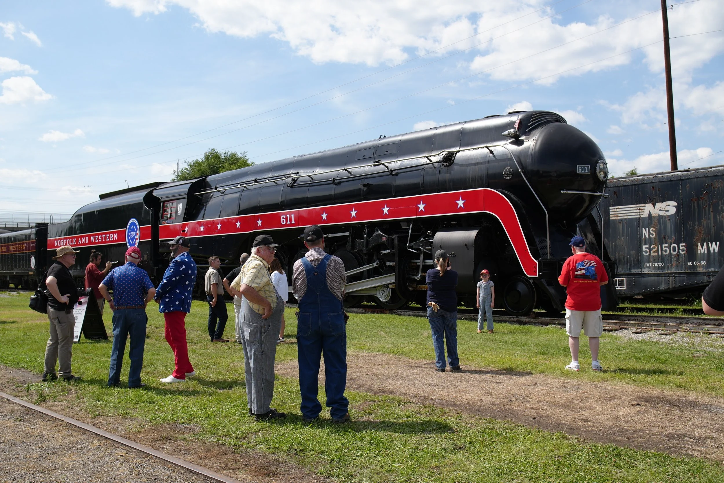 One of America&rsquo;s most iconic locomotives just got a patriotic makeover. 🚂🇺🇸 #ad 
&nbsp;
This afternoon, @vmtroanoke unveiled a new look for the legendary Norfolk &amp; Western Class J No. 611. Inspired by original concept art created for the